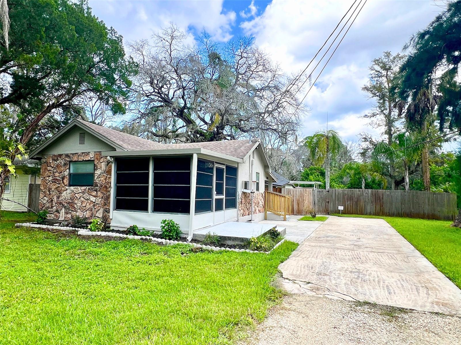 5045 Green Key Rd