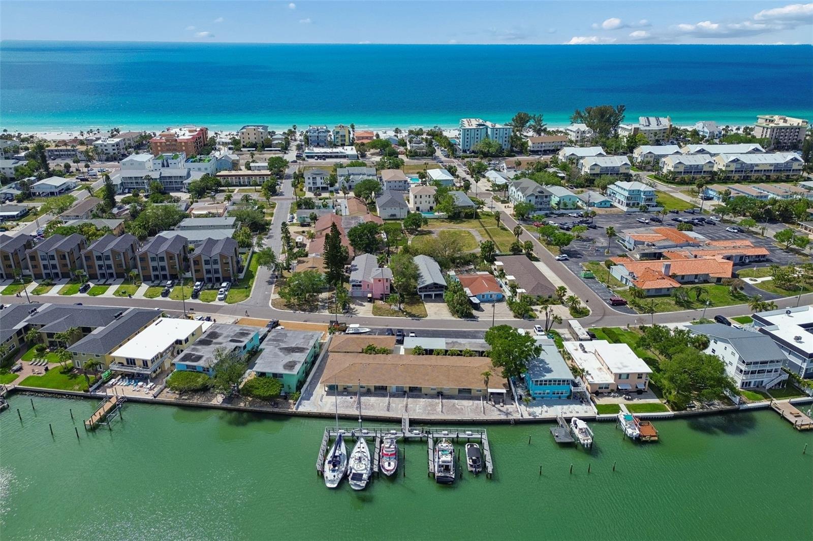 2307 Bay Blvd
