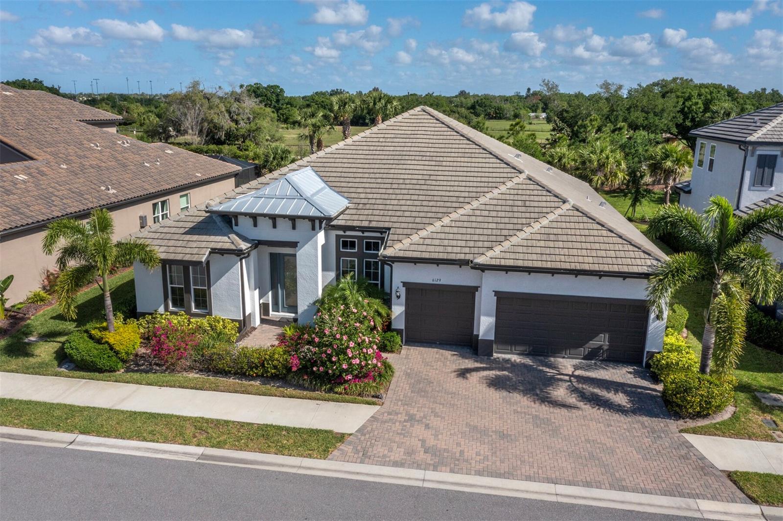 6129 Lungo Lago Dr