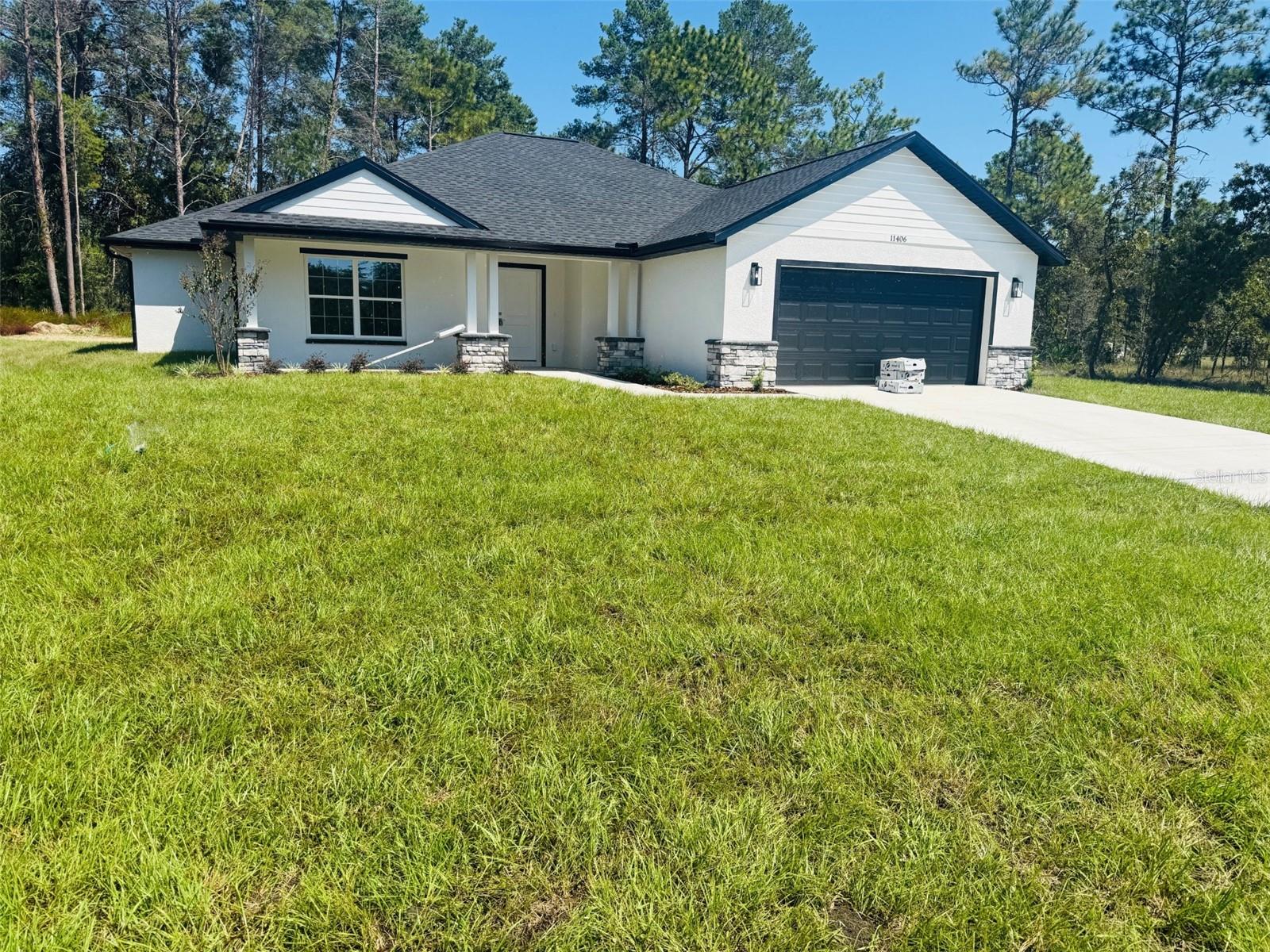 13465 Canyon Swallow Rd