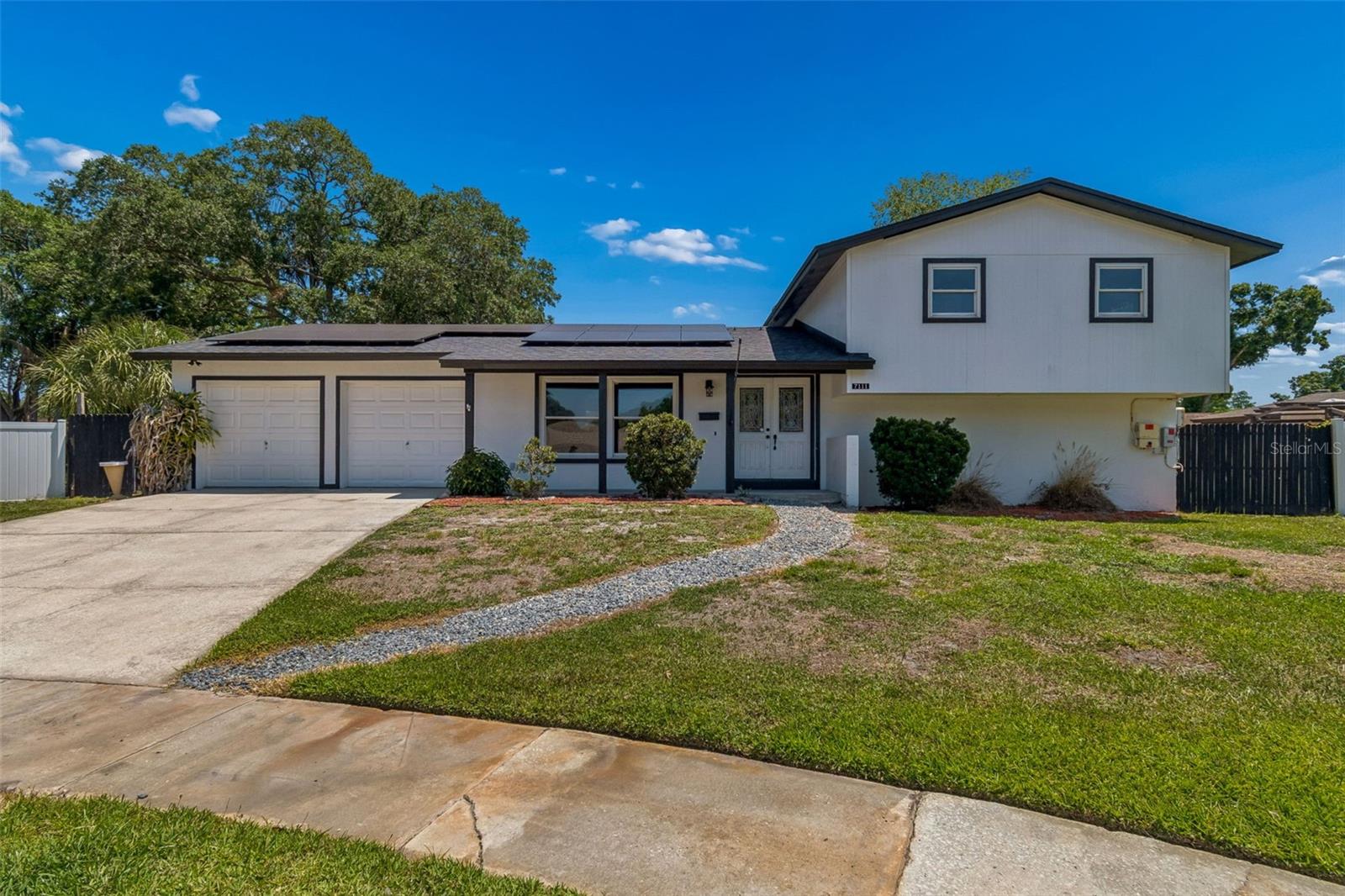 7111 Gateway CT