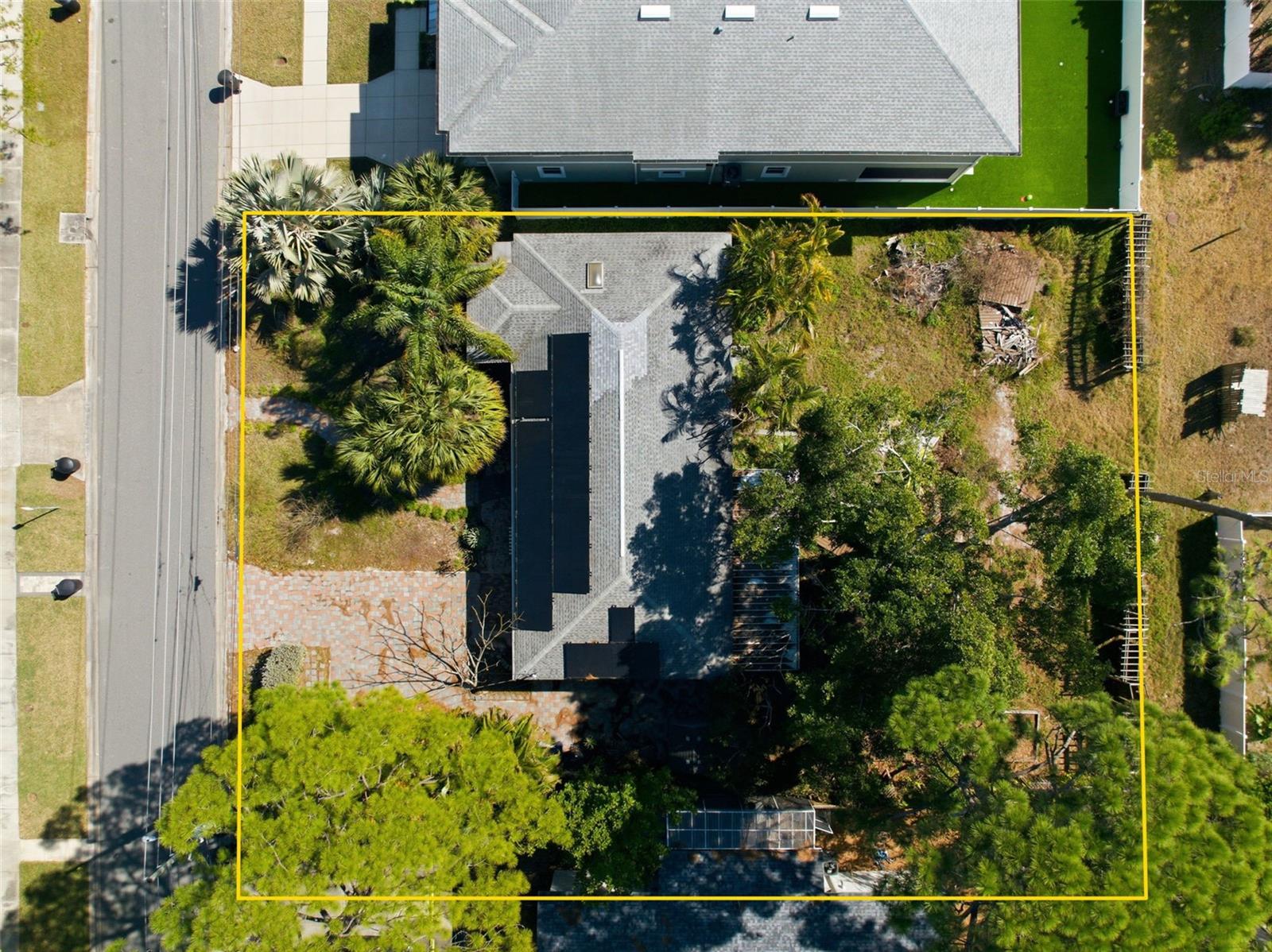 208 48th Ave N