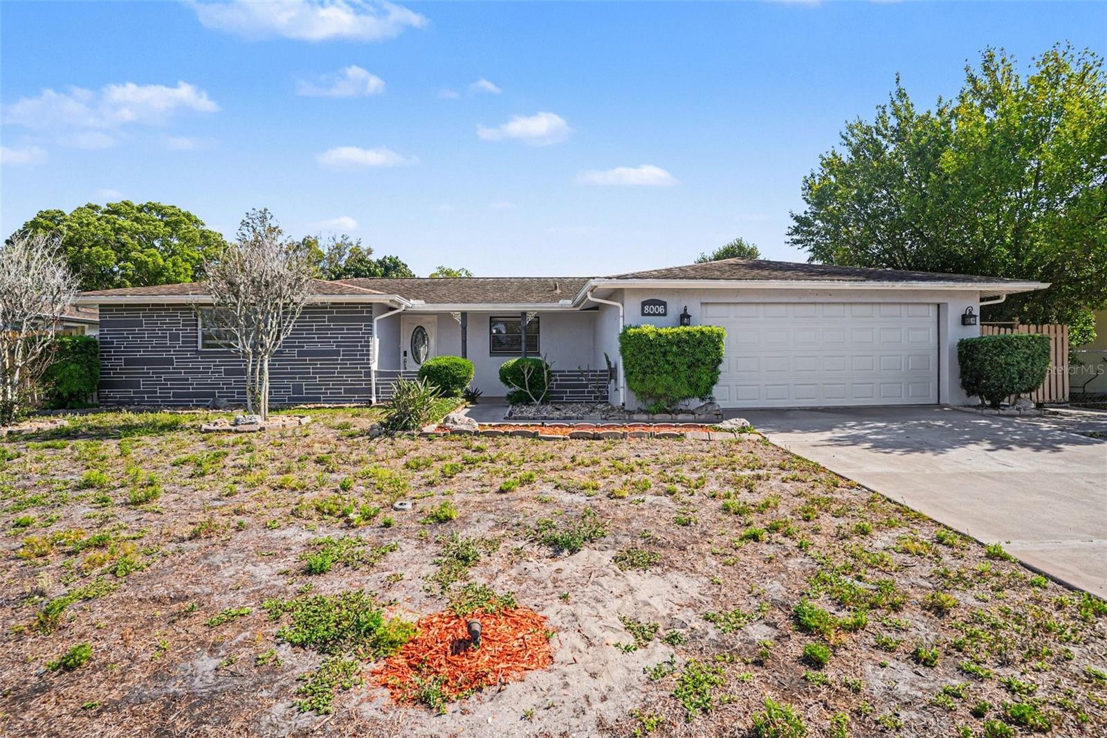 8006 Mimosa Dr