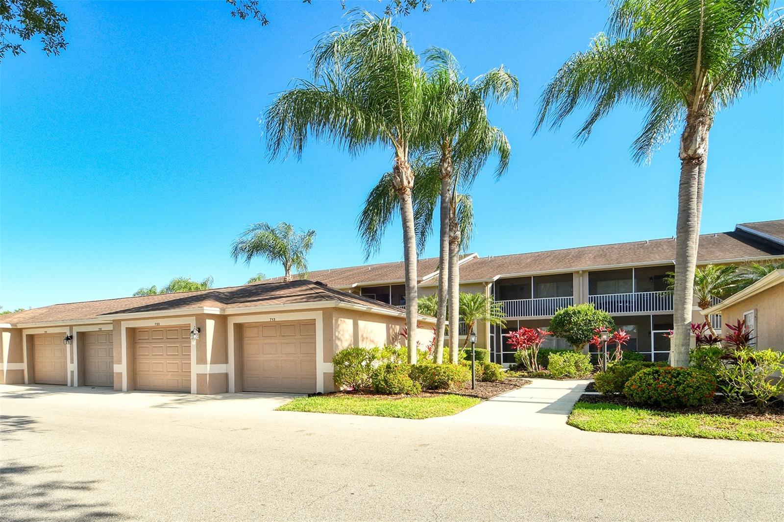5271 Mahogany Run Ave #712