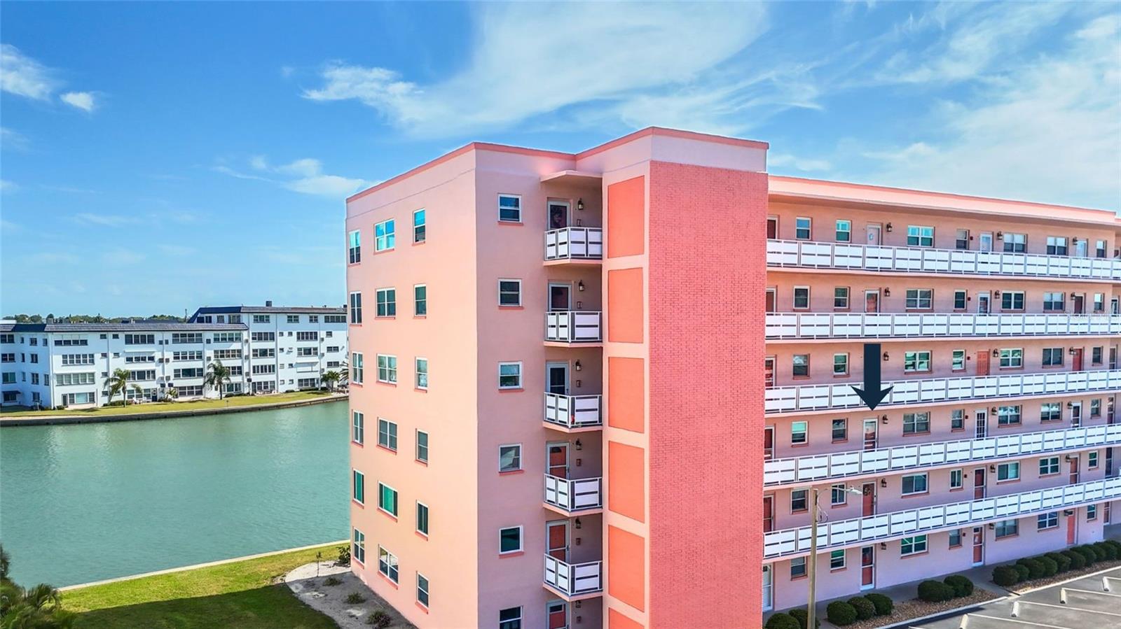 6025 Shore Blvd S #303