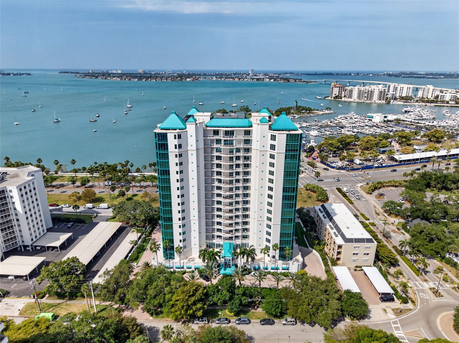340 S Palm Ave #14