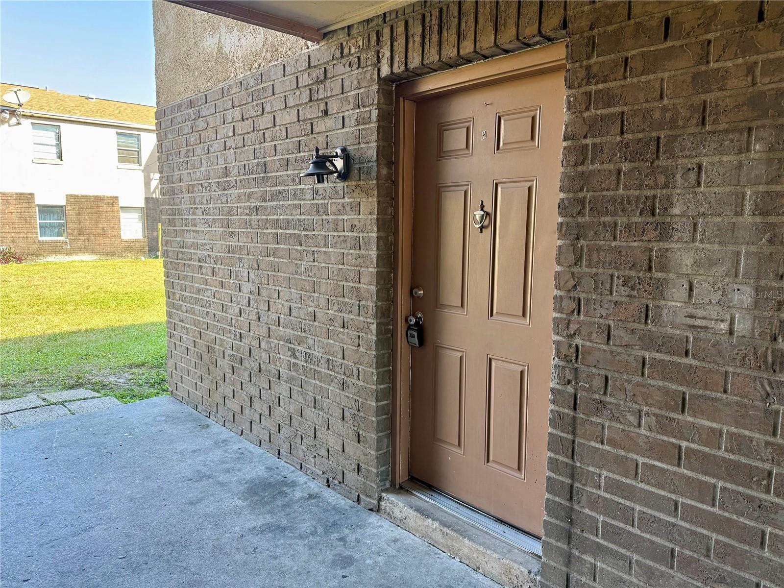 9013 Westchester Cir #32