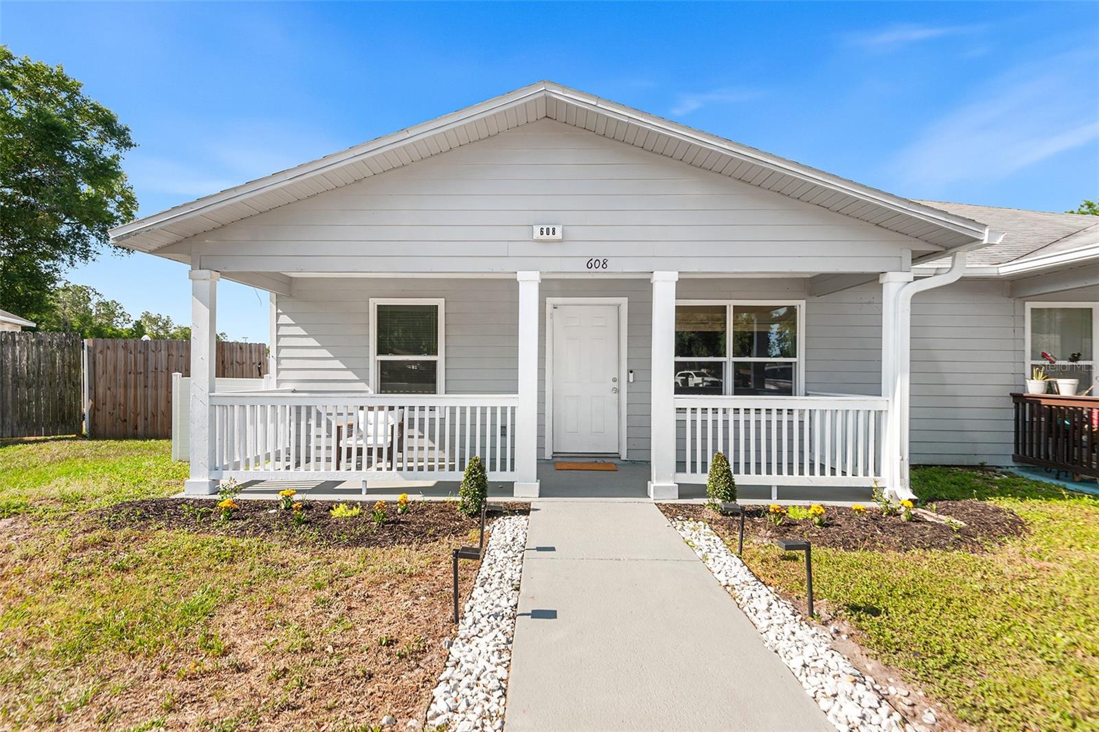 608 Pineville Ln