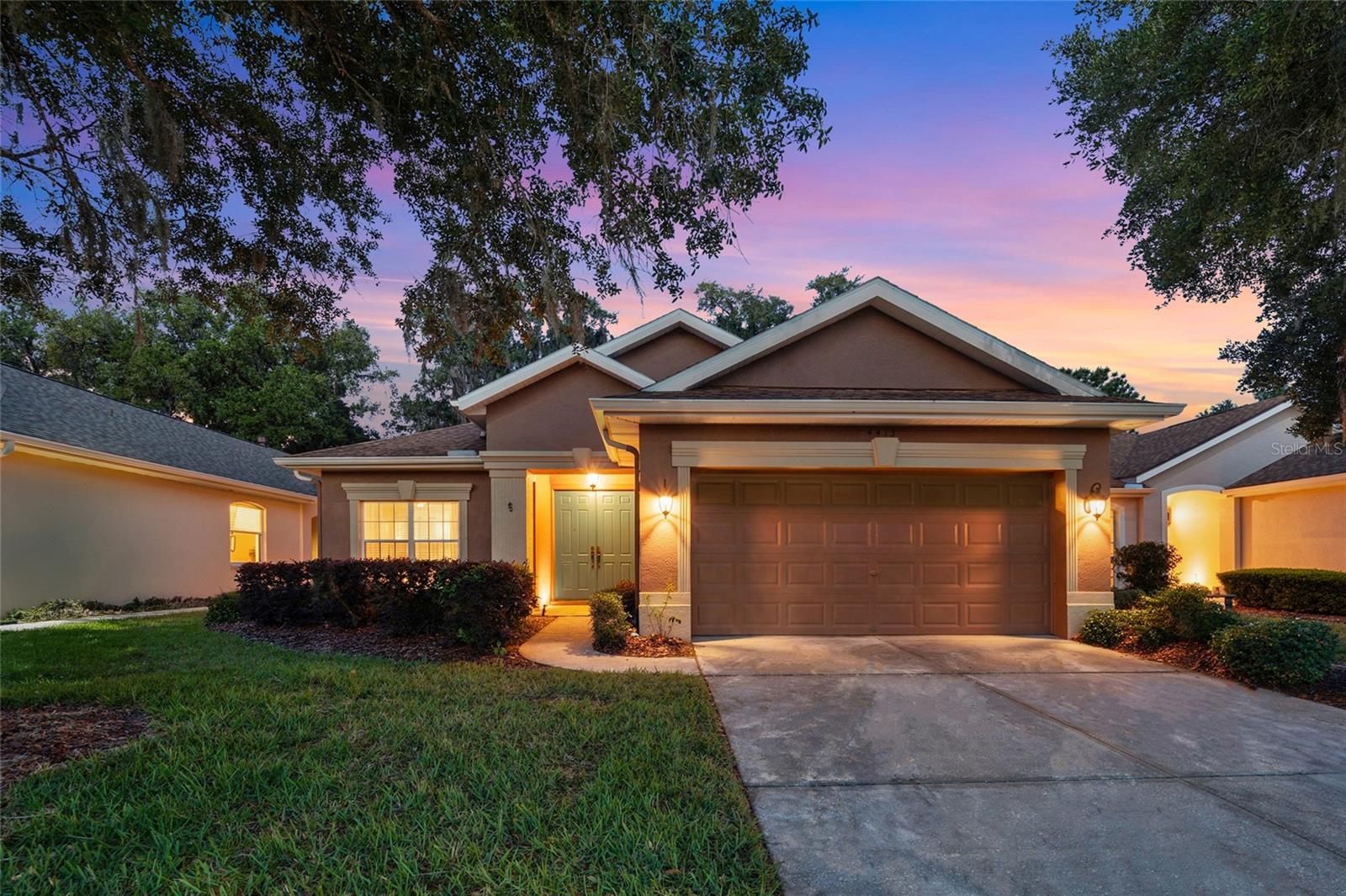 4413 Caliquen Dr