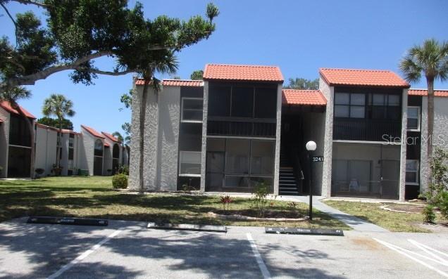 3241 Beneva Rd #103