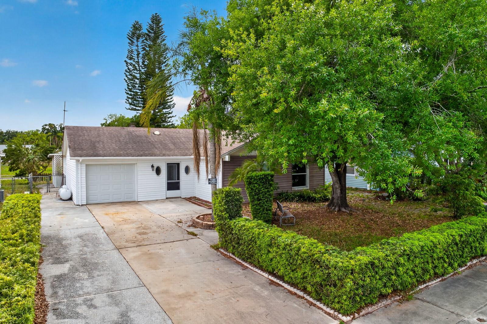 6802 Lassen Ave