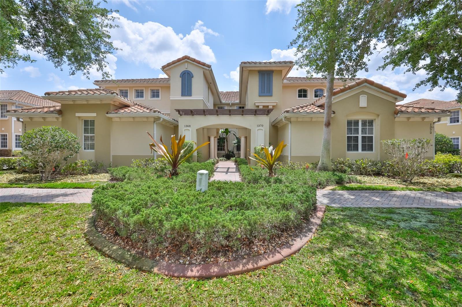 1368 Emerald Dunes Dr