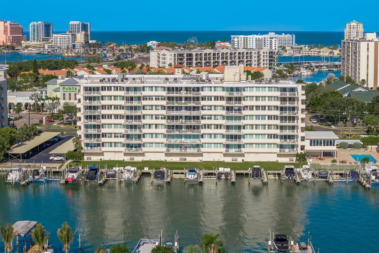 223 Island Way #2D
