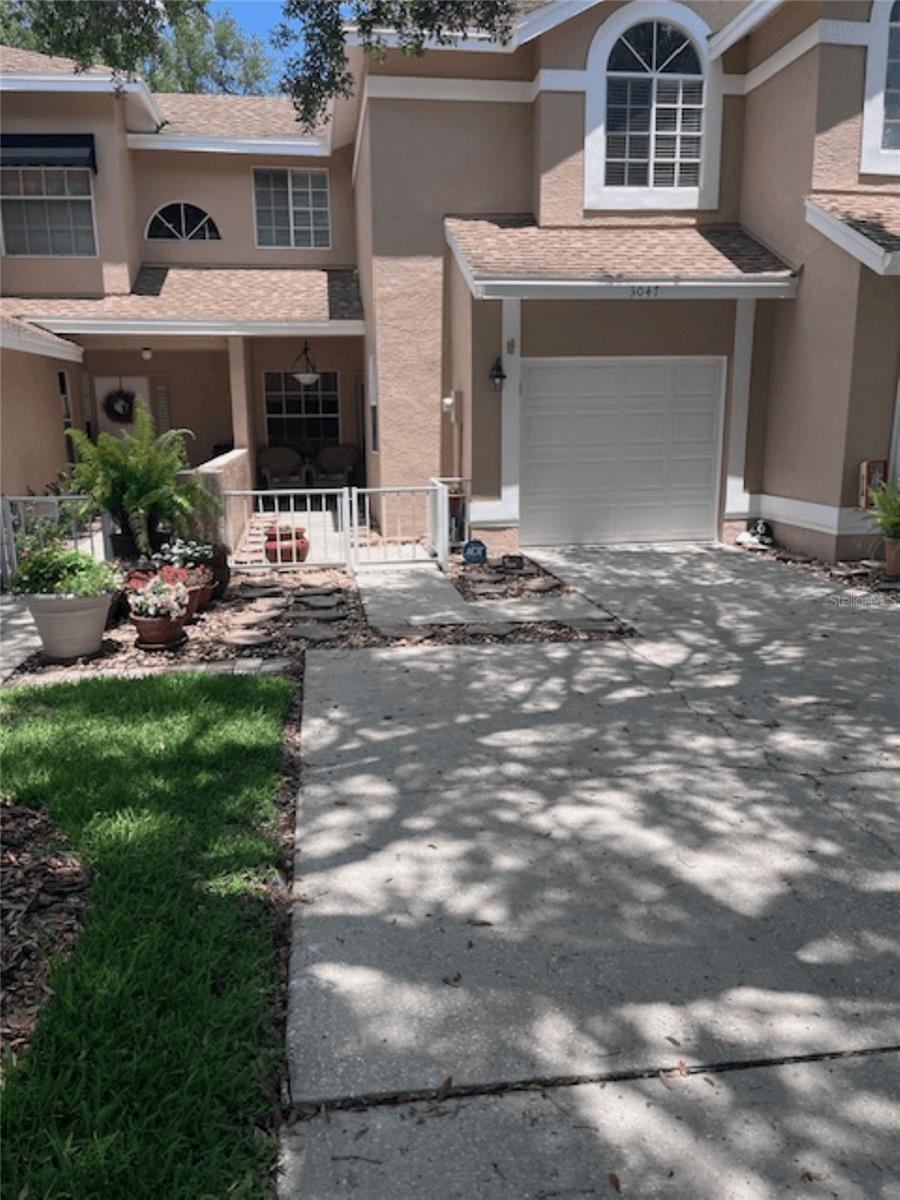 3047 Overlook Pl