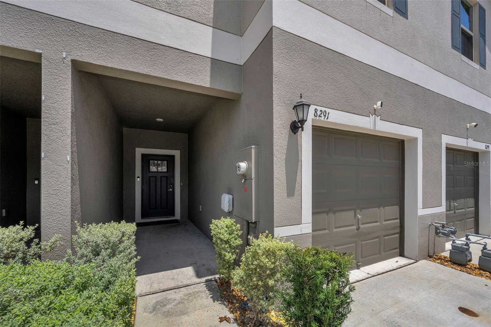 8291 Crescent Oaks Dr