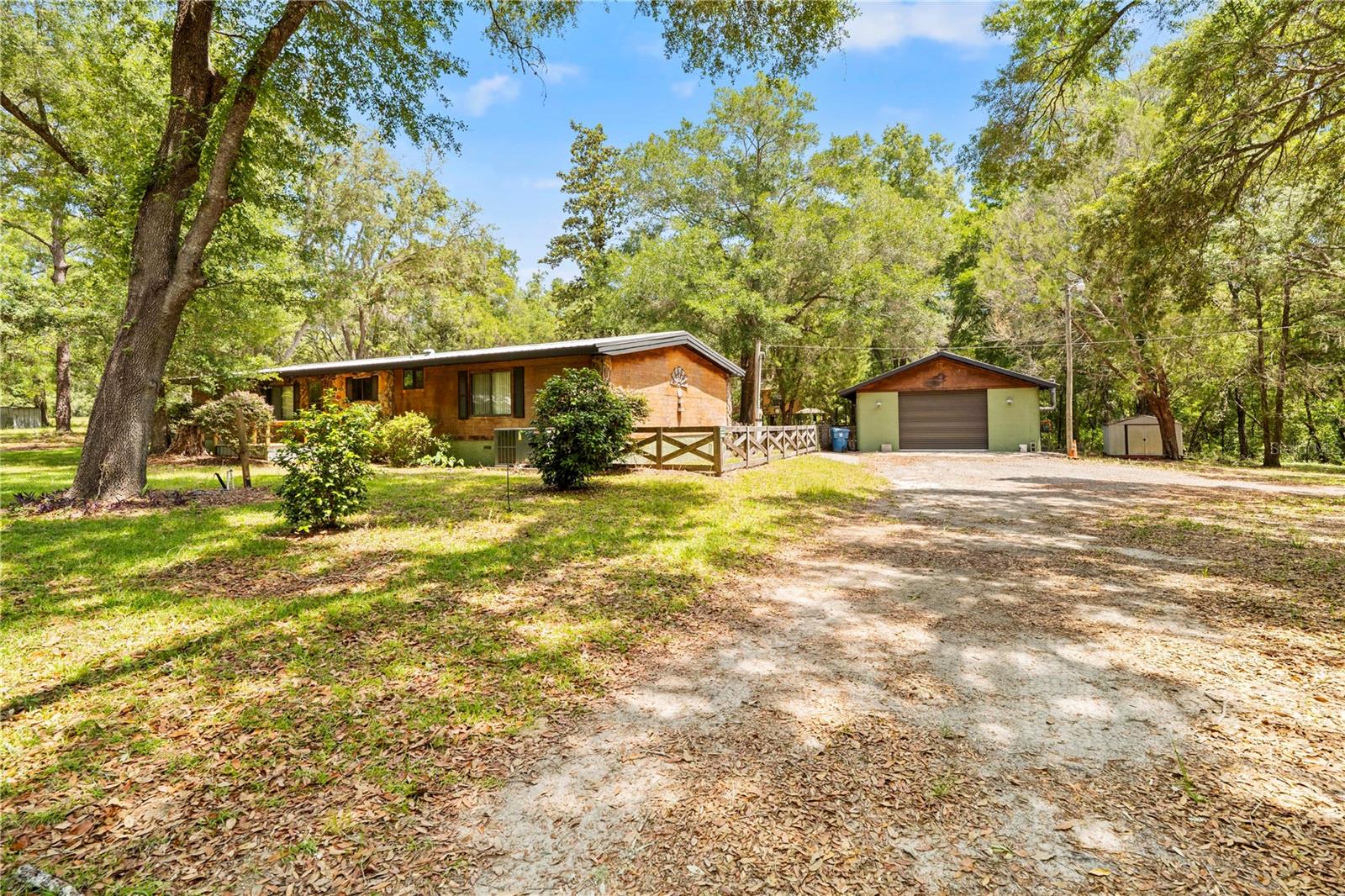 27137 Lambeth Rd