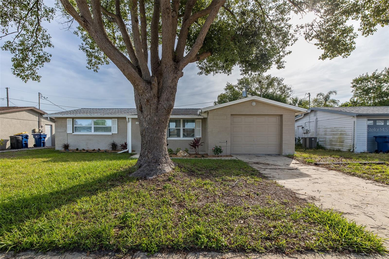 1148 Fernwood Dr