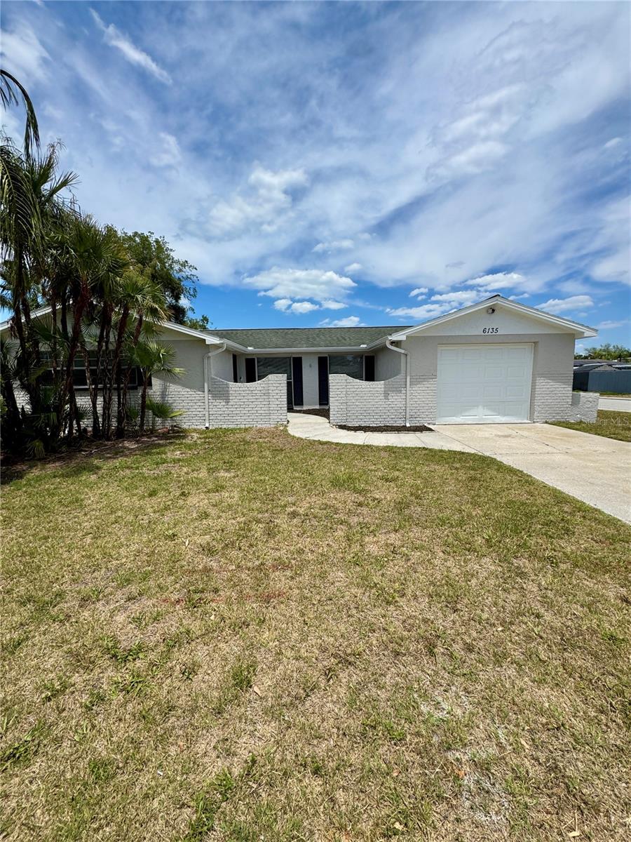 6135 Seabreeze Dr
