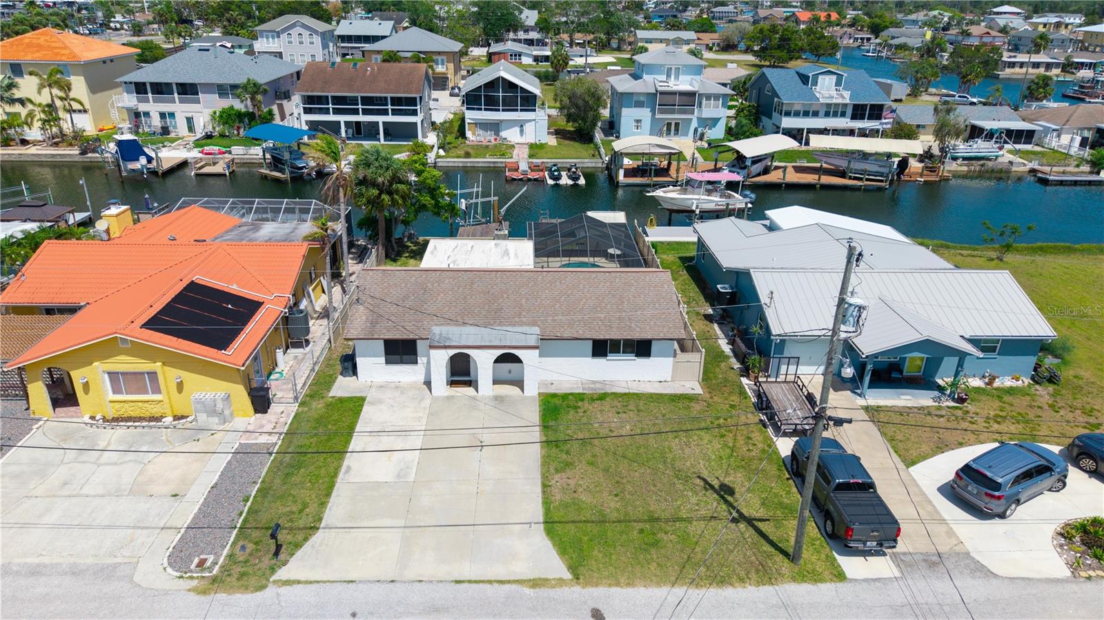 13912 Darlene Ave