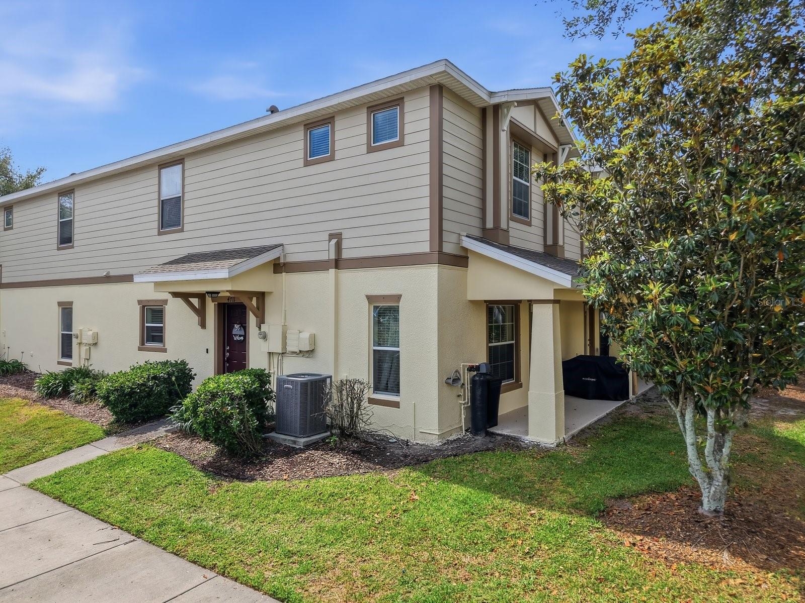 4711 Chatterton Way
