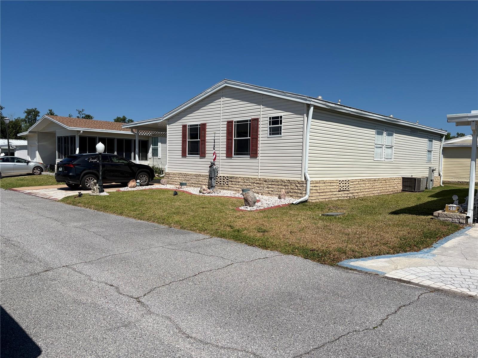 212 York Cottage Dr