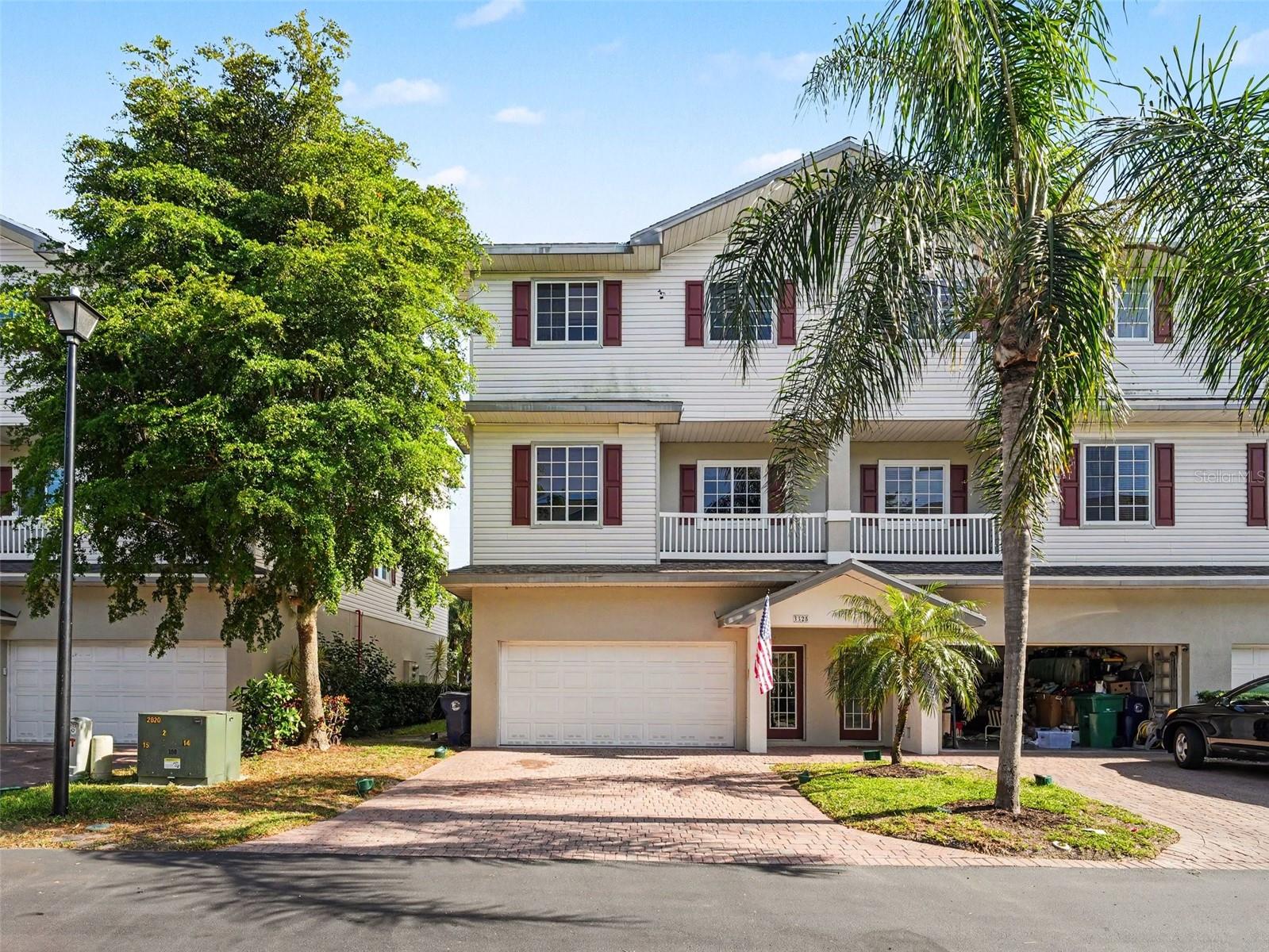 3325 10th Ln W
