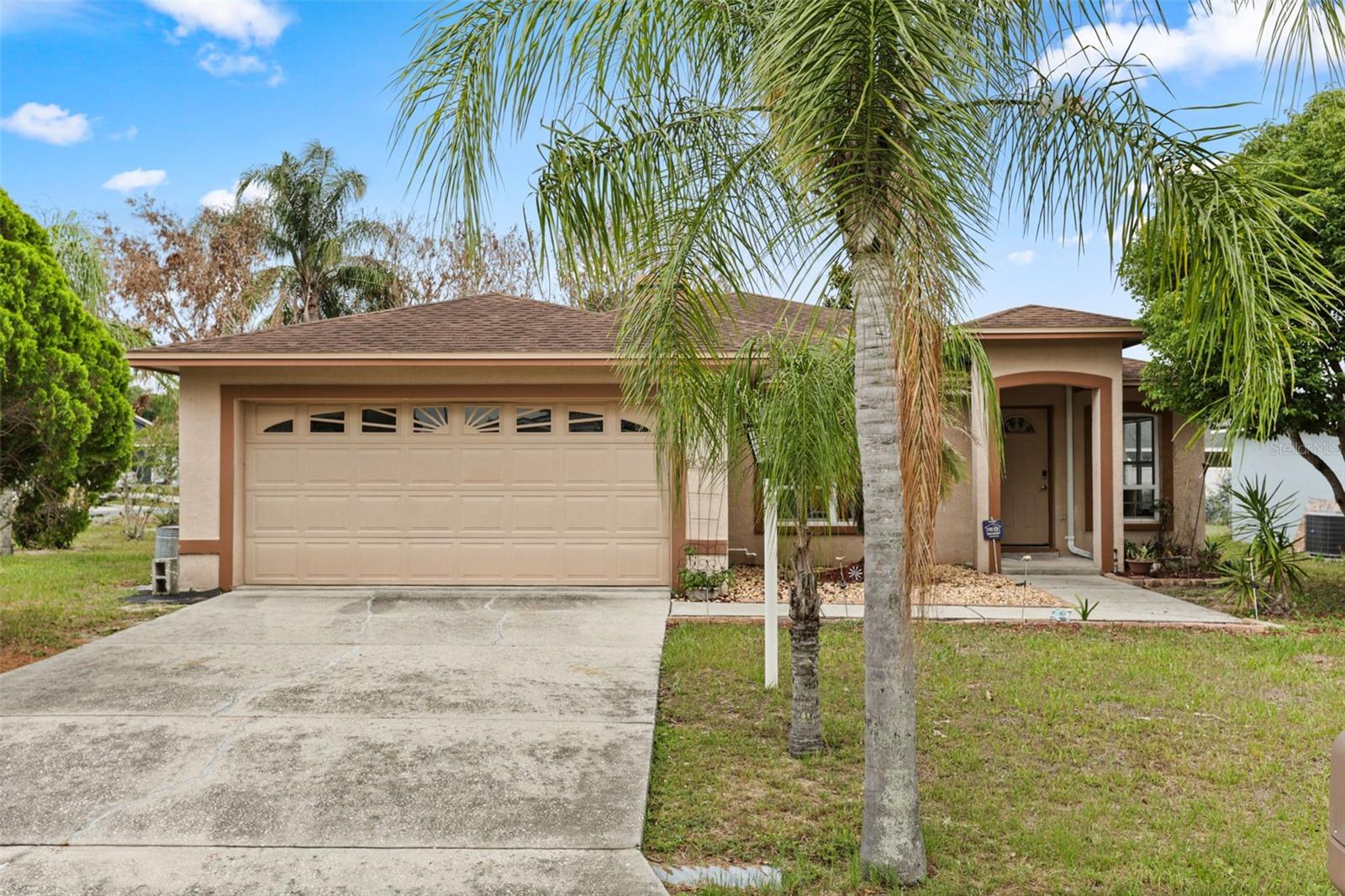 329 Lake Daisy Loop