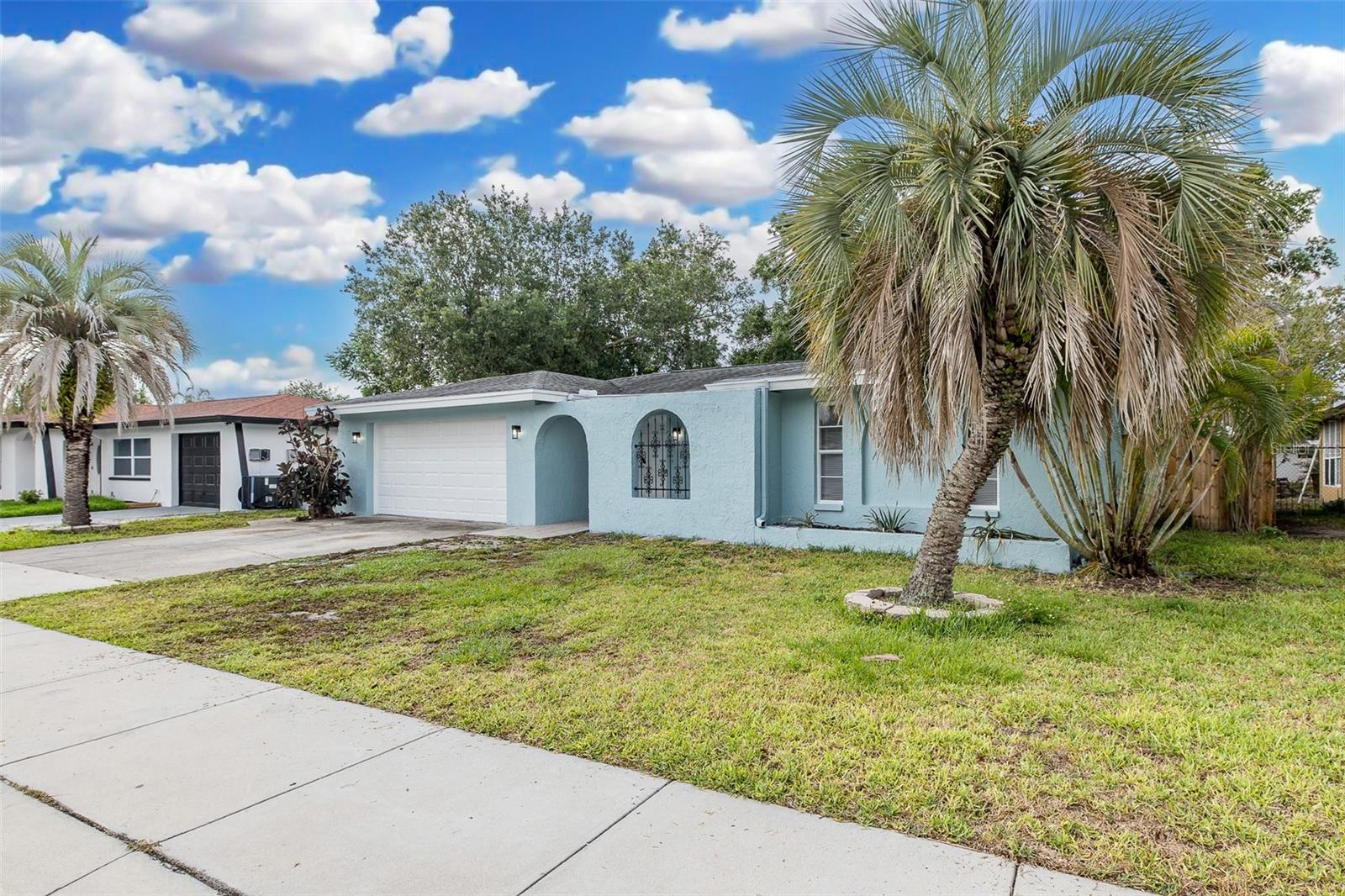 1815 Driftwood Cir S
