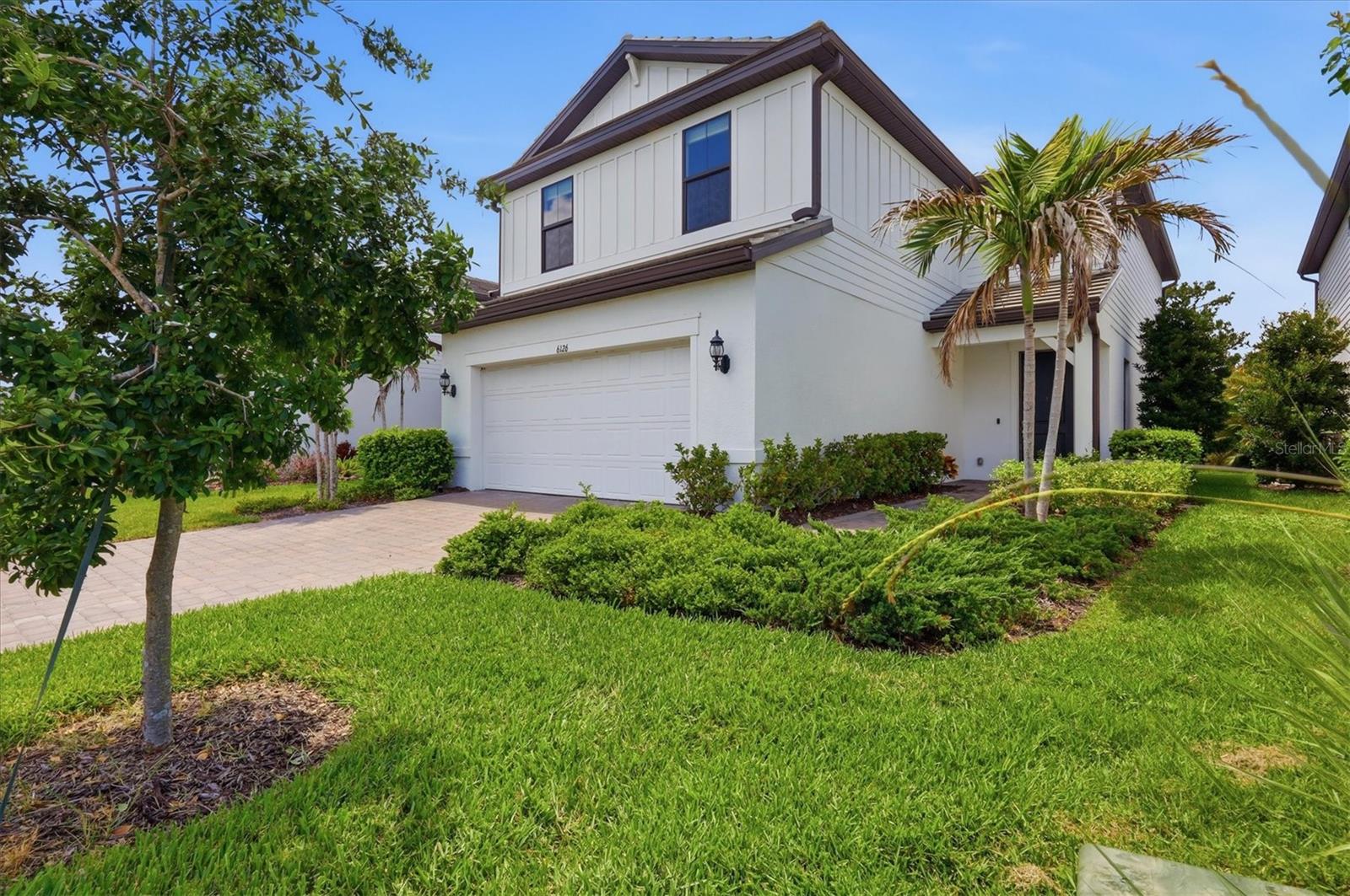 6126 Bluestar CT