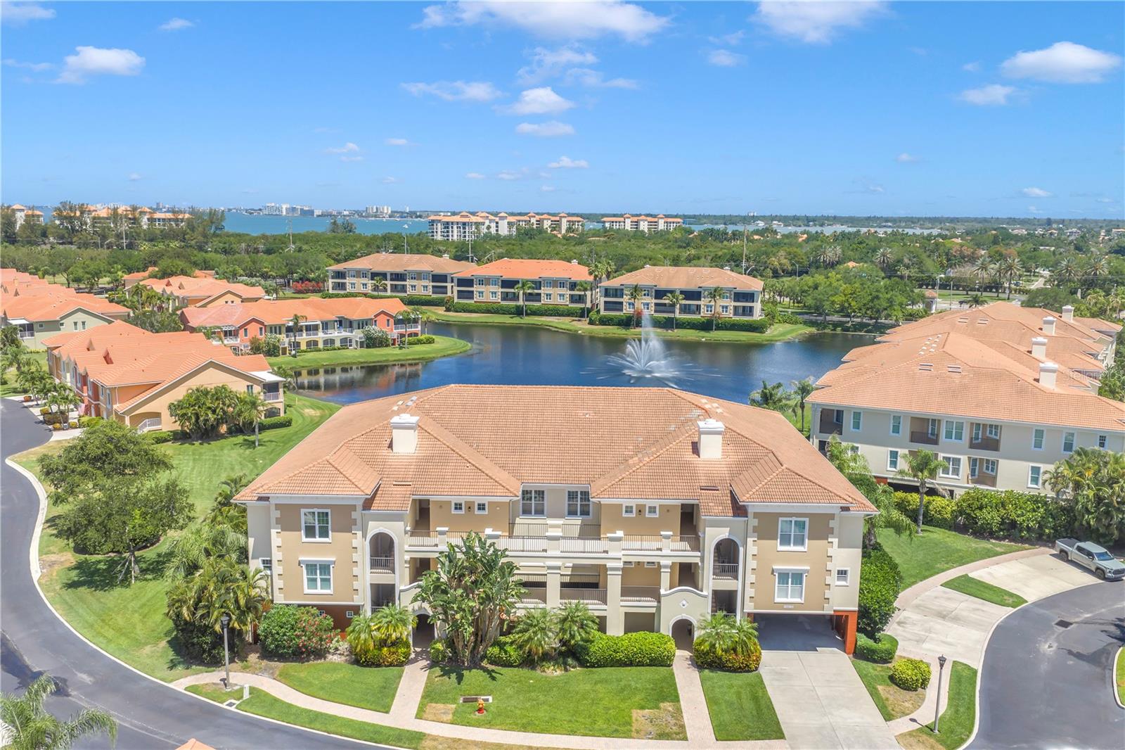 10 Franklin CT S #63D