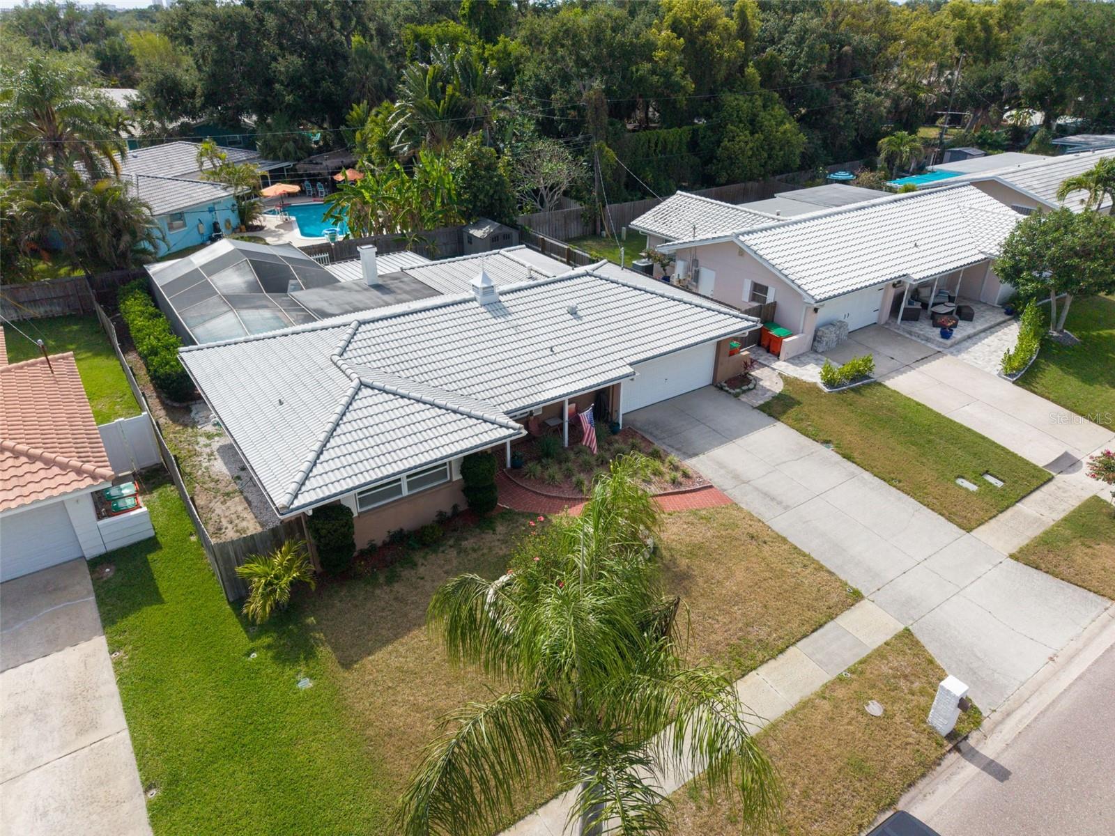 5676 Williams Blvd
