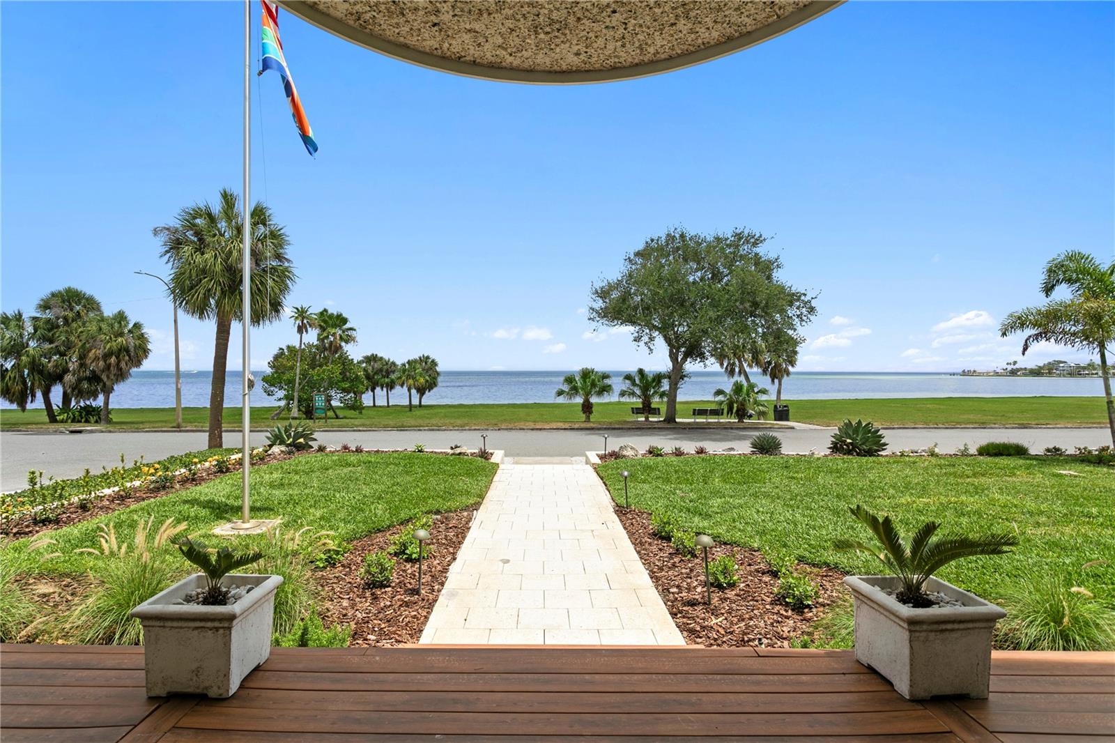 1803 Beach Dr SE