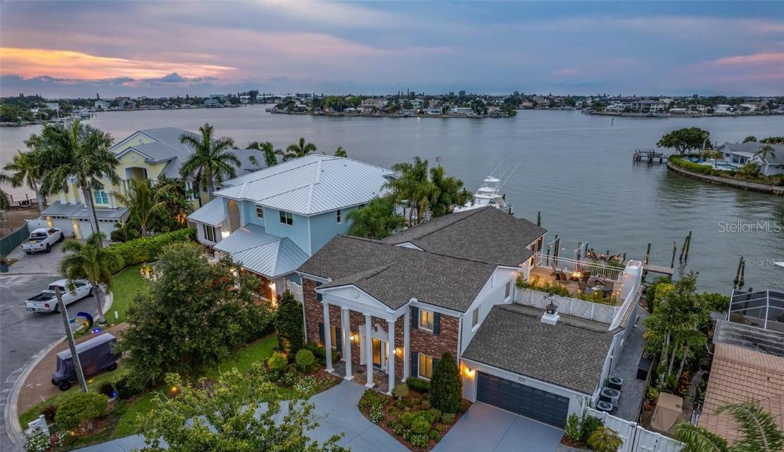 4545 Harbor Hills Dr