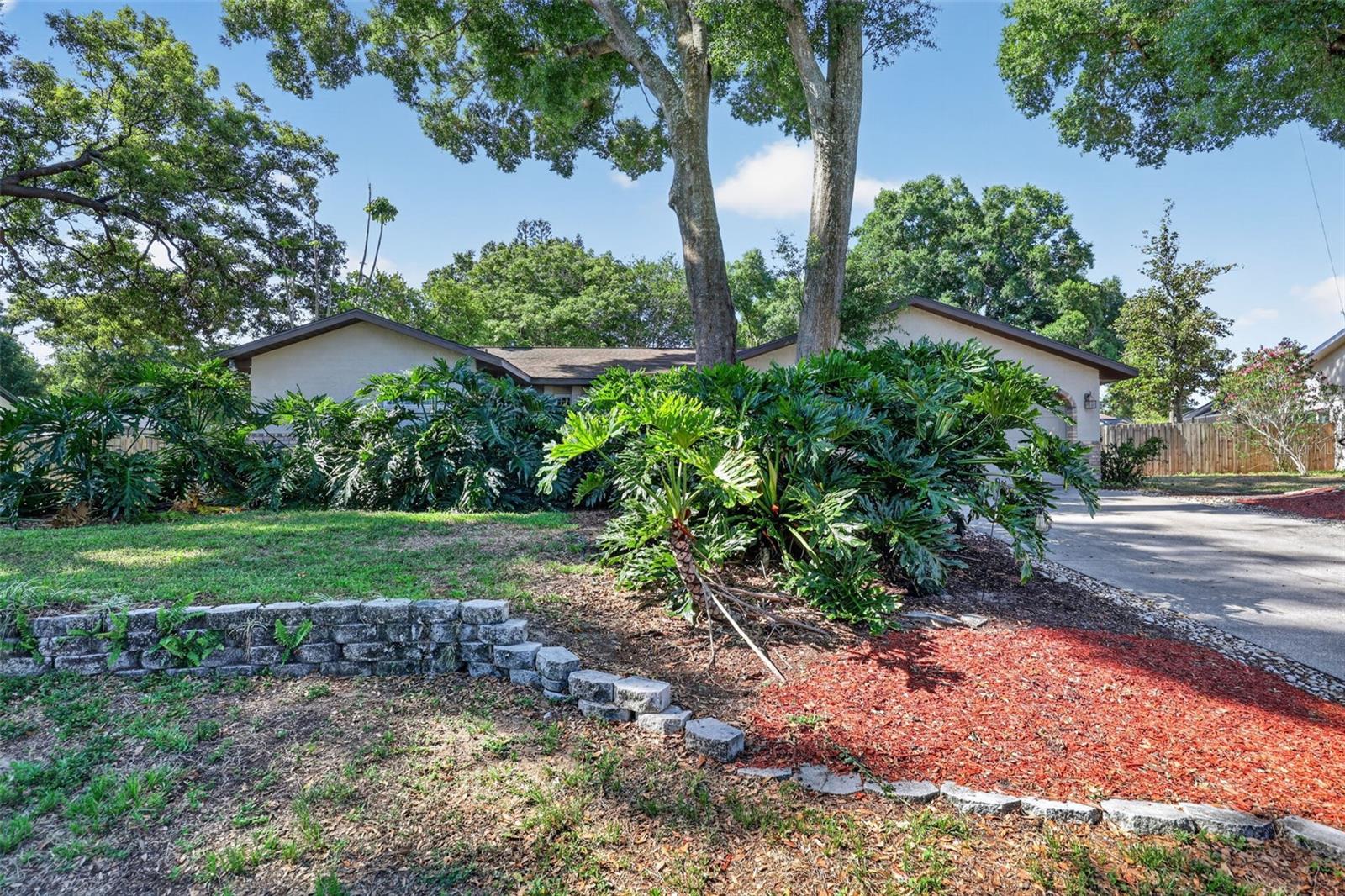 2713 Willow Oaks Dr