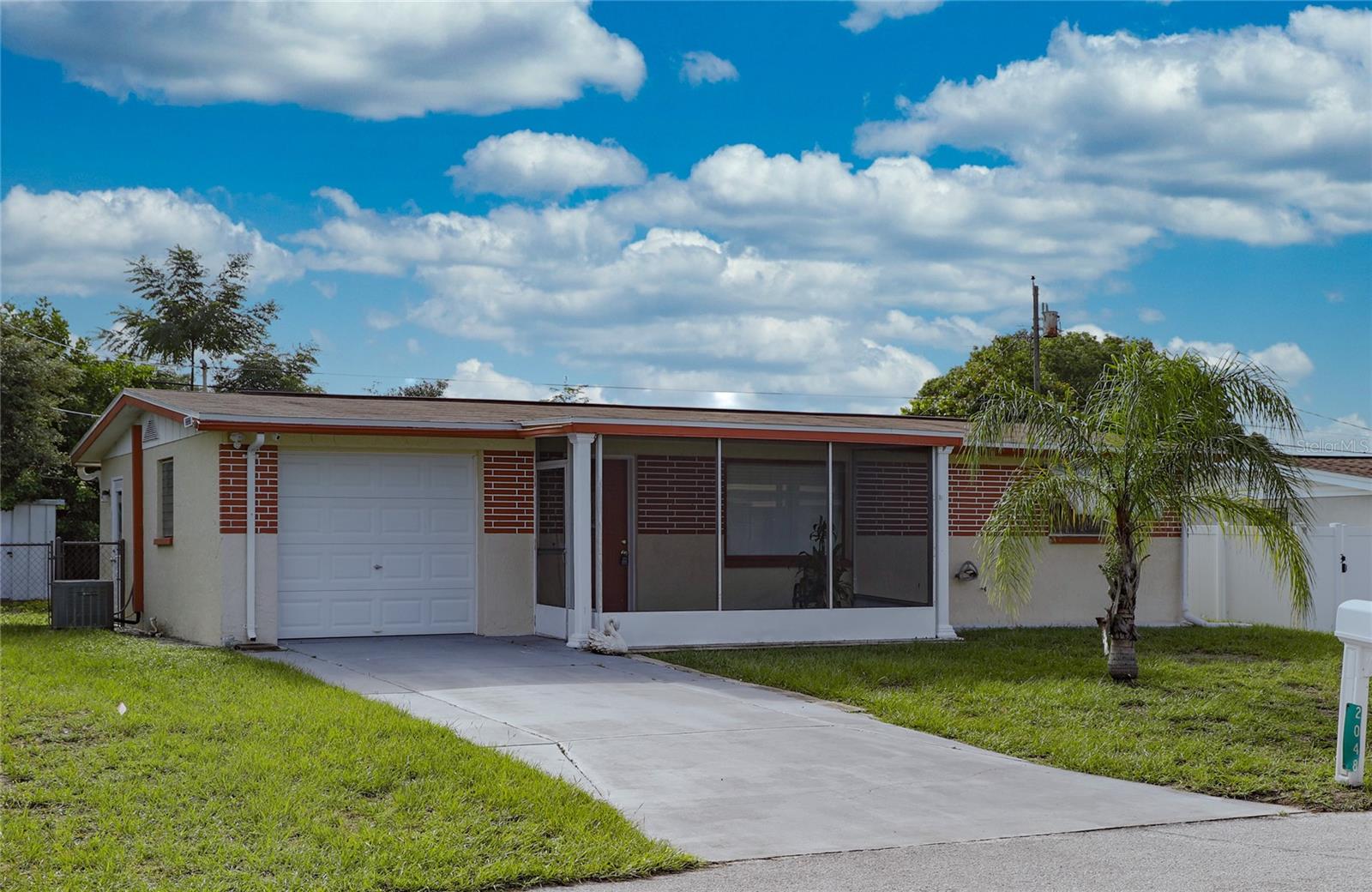 2048 Melody Dr
