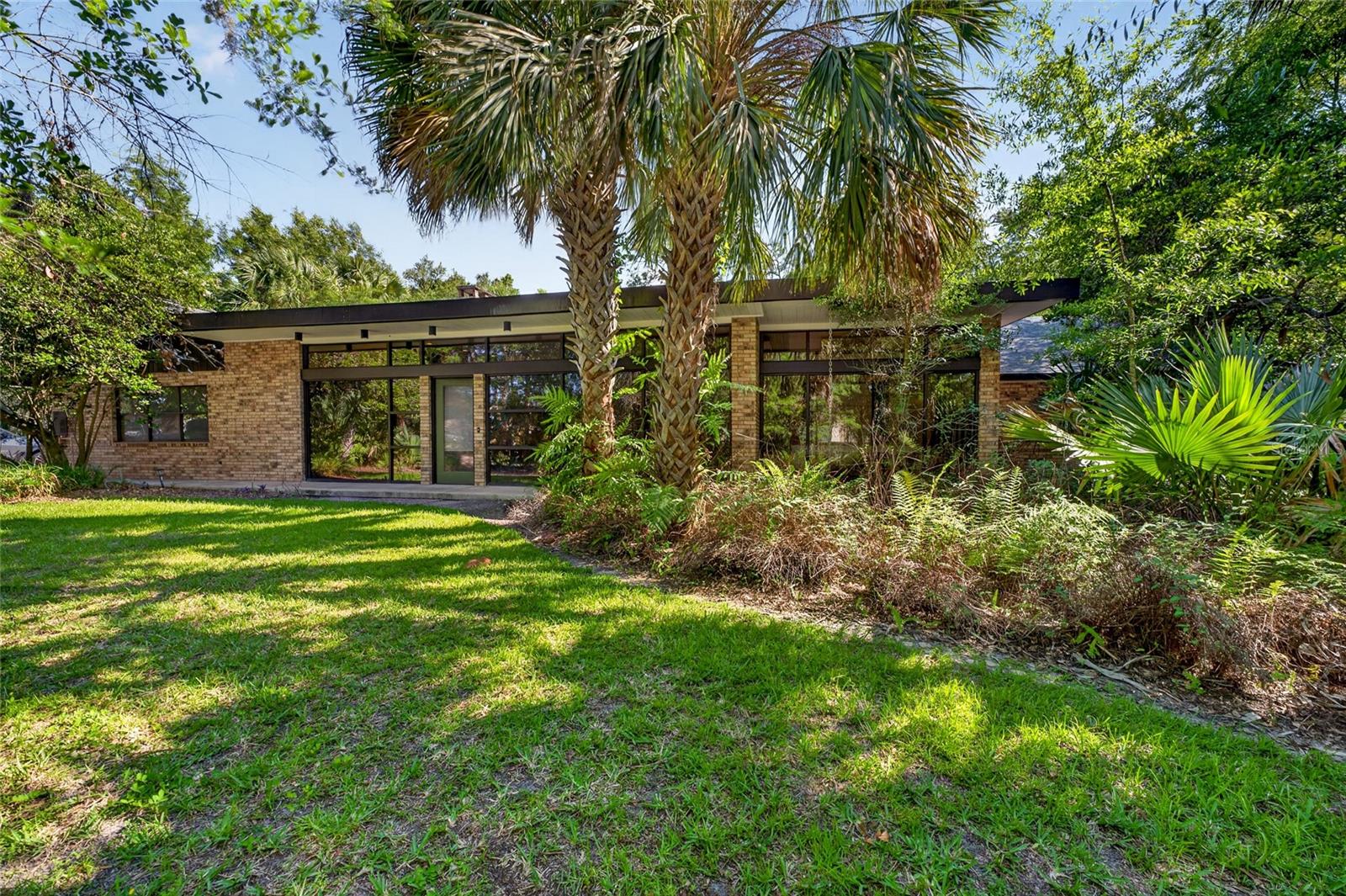 5425 Saddlebrook Way