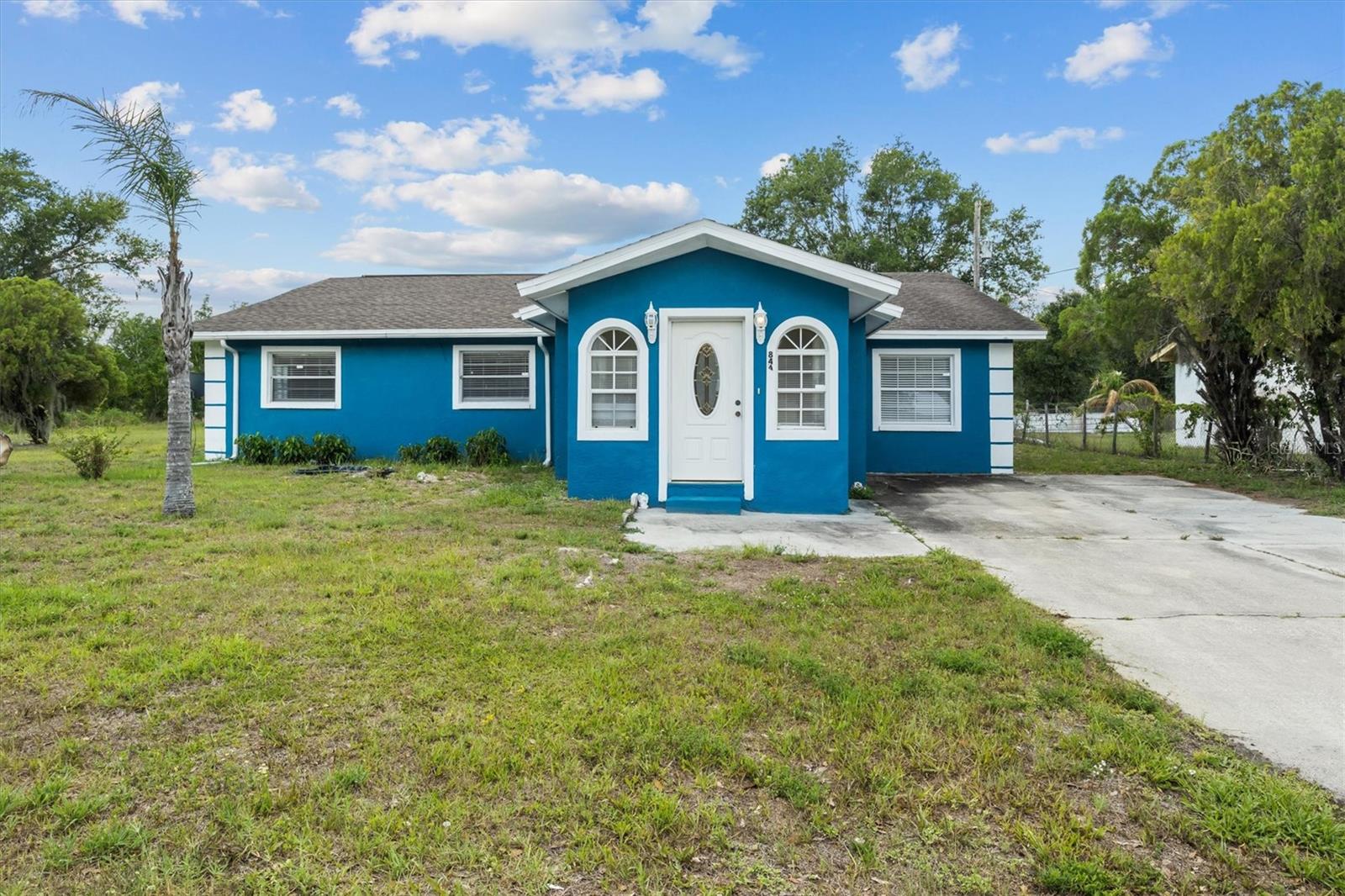 844 Chamberlain Blvd