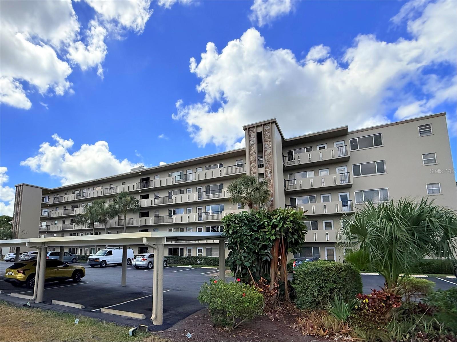 4460 Ironwood Cir #304A