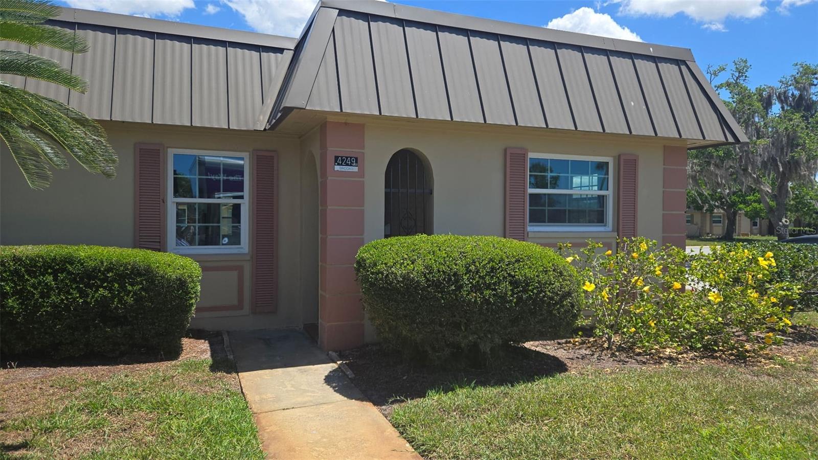 4249 Stratford Dr #4249