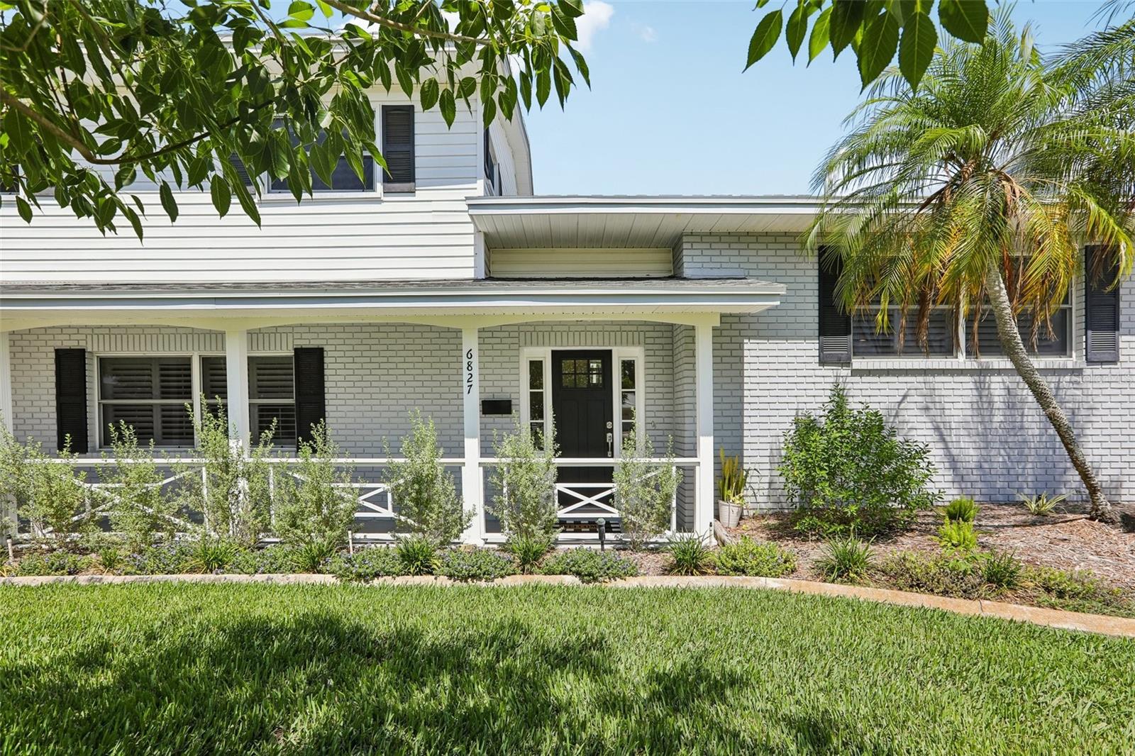 6827 Tequesta Dr