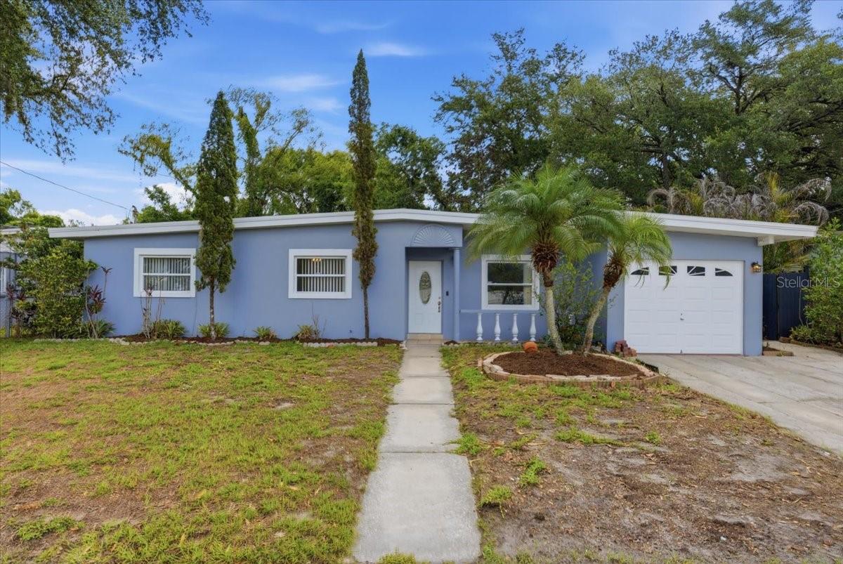 15005 Monet Dr