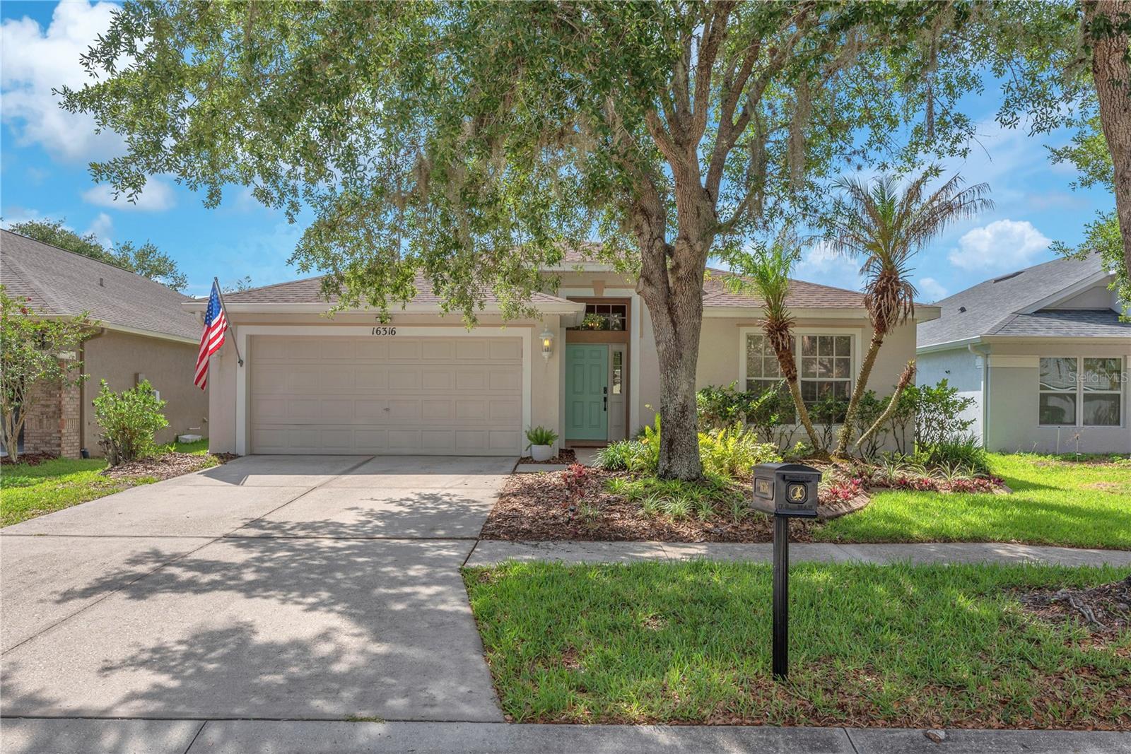 16316 Bridgeglade Ln