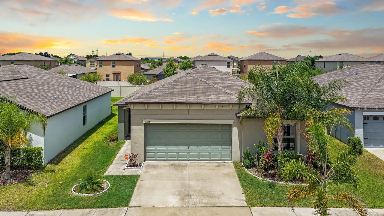 6823 King Creek Dr