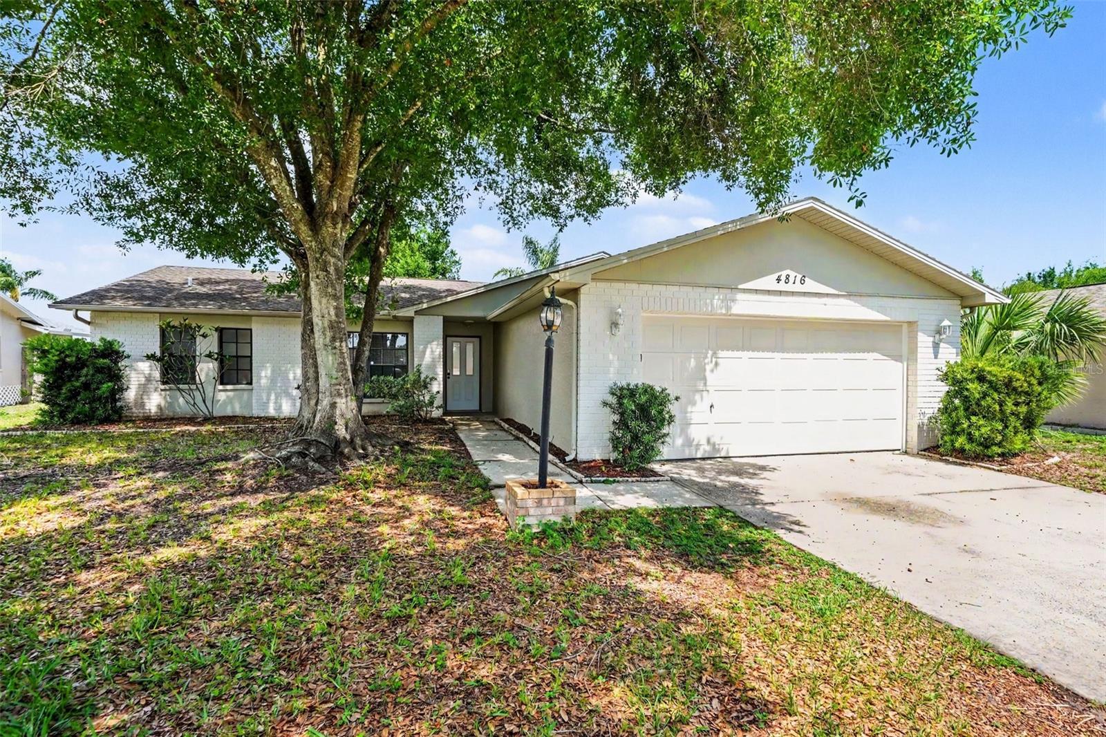 4816 W Addax Dr