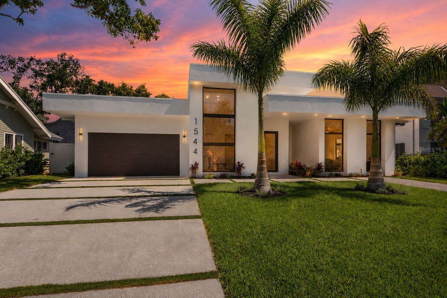 1544 3rd Ave W