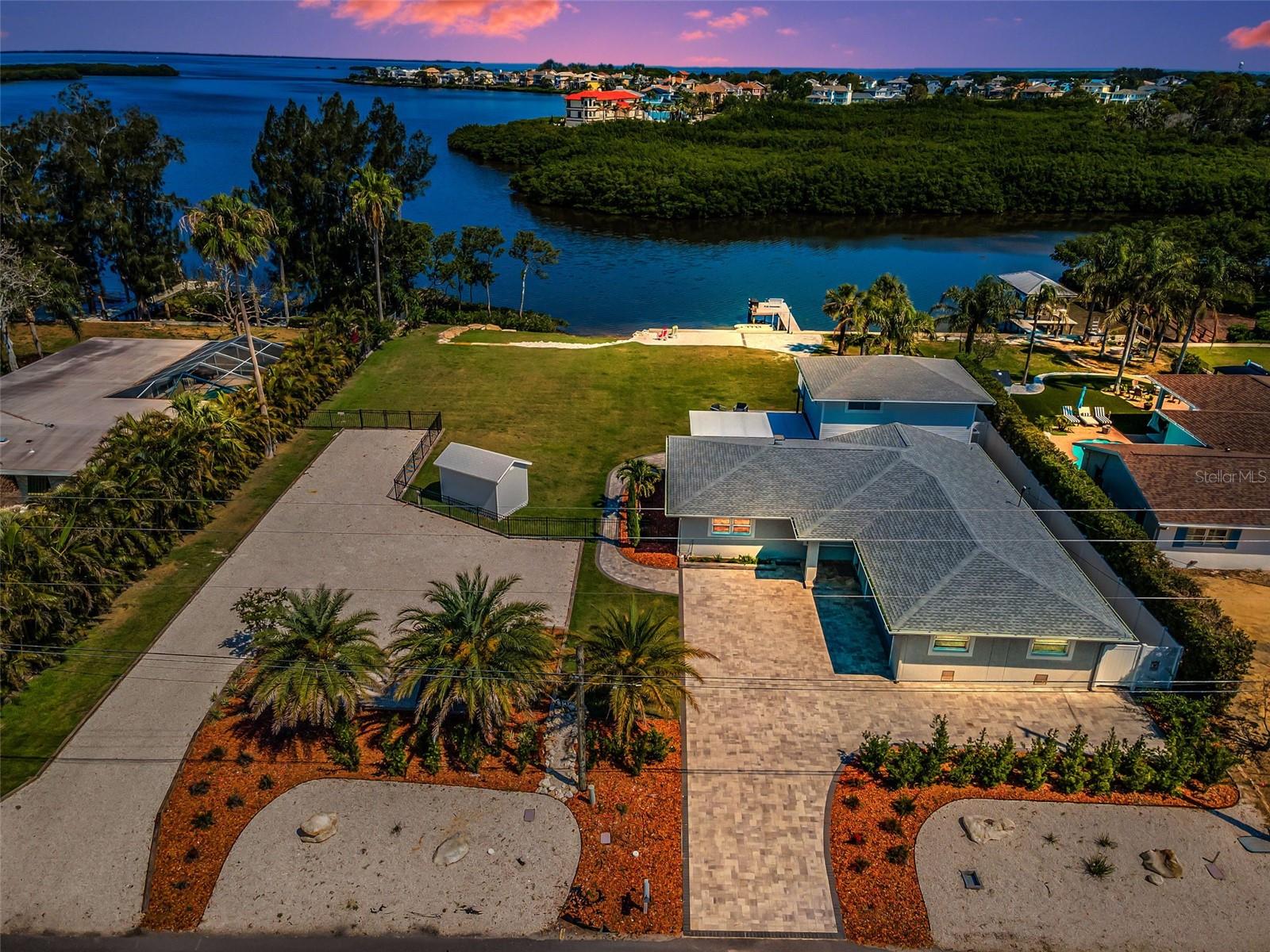 1620 Sea Breeze Dr