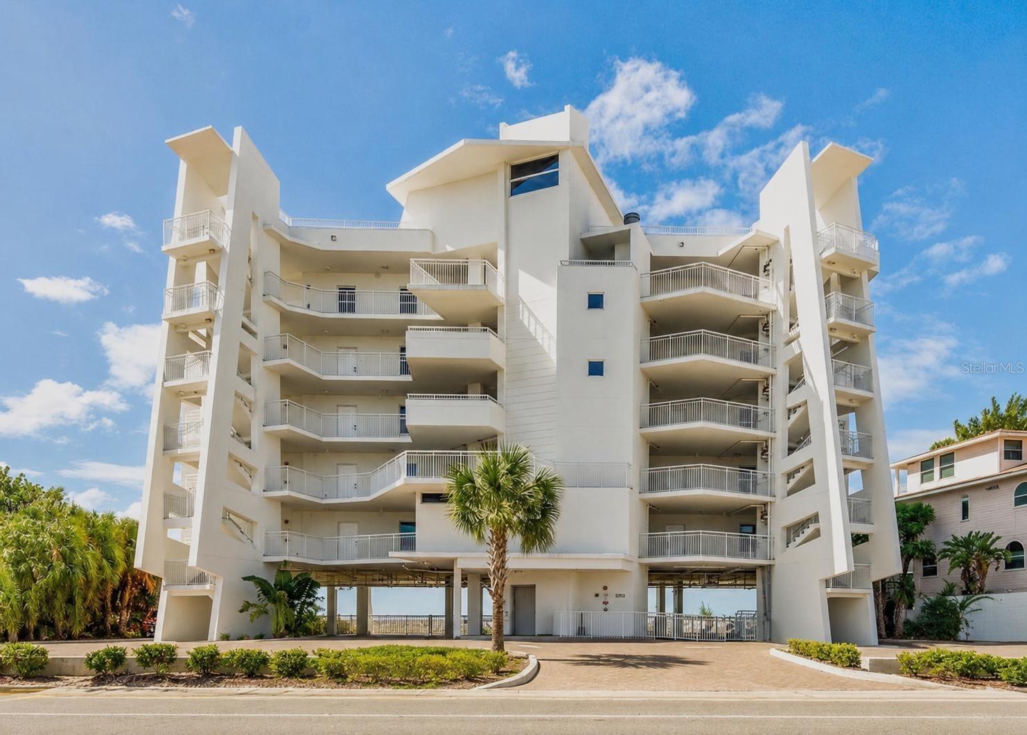 10116 Gulf Blvd #405W