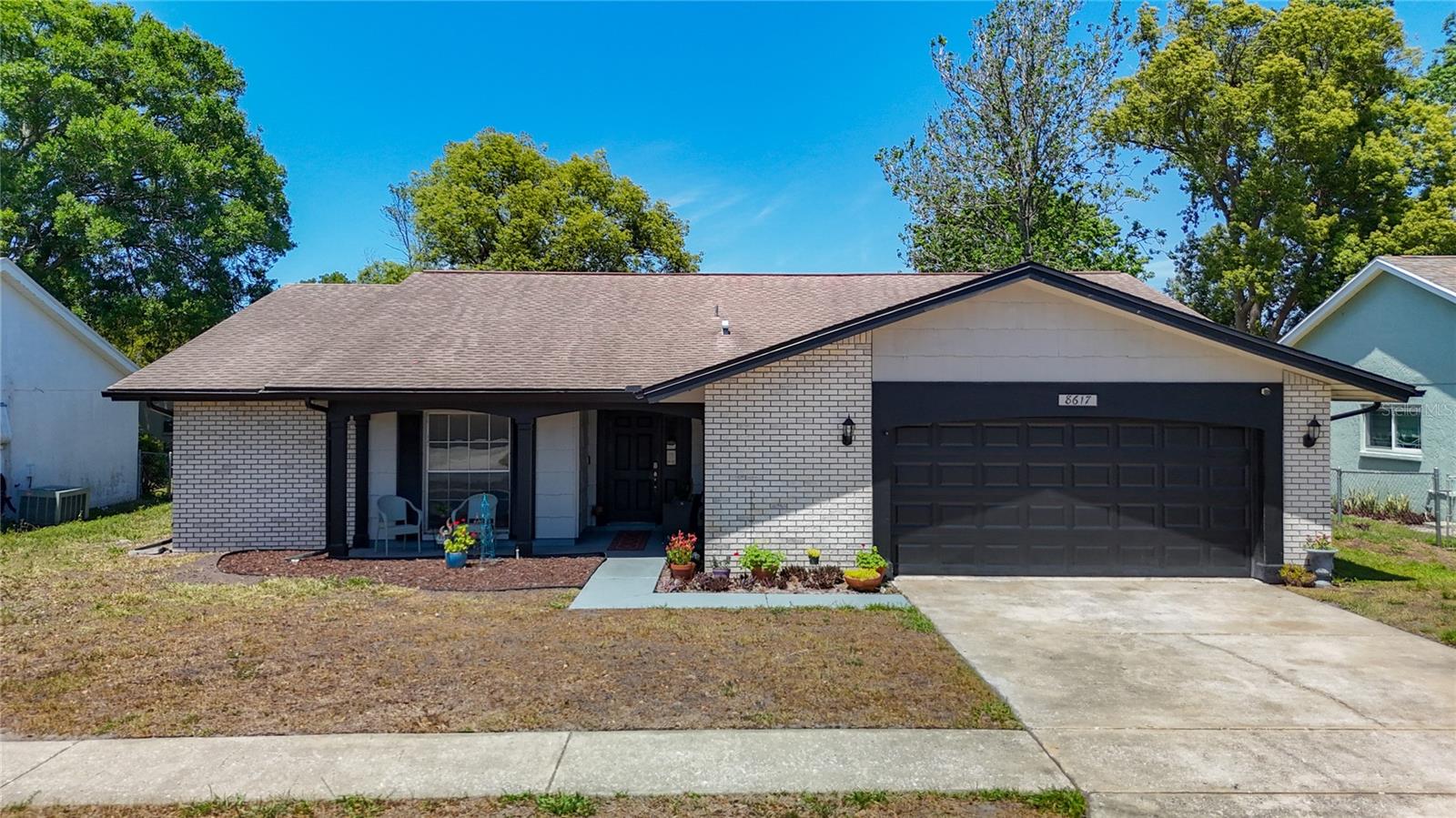 8617 Stonehedge Way