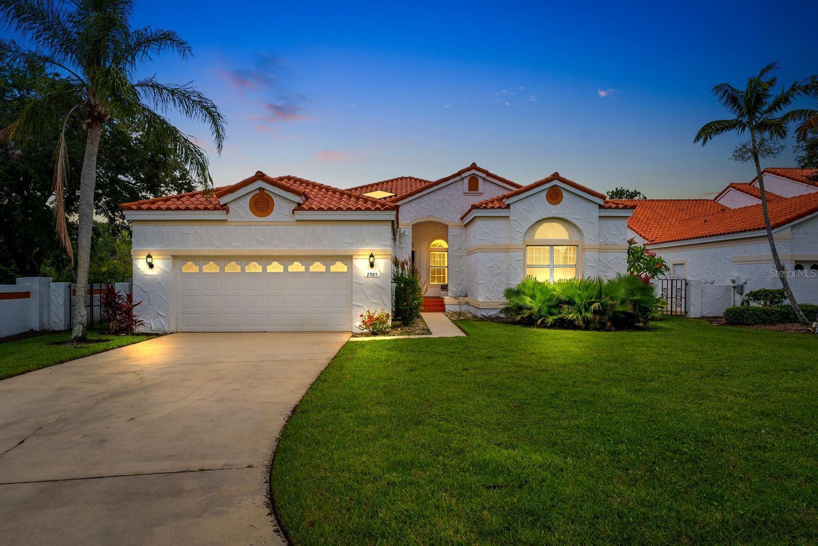 2985 LA Concha Dr