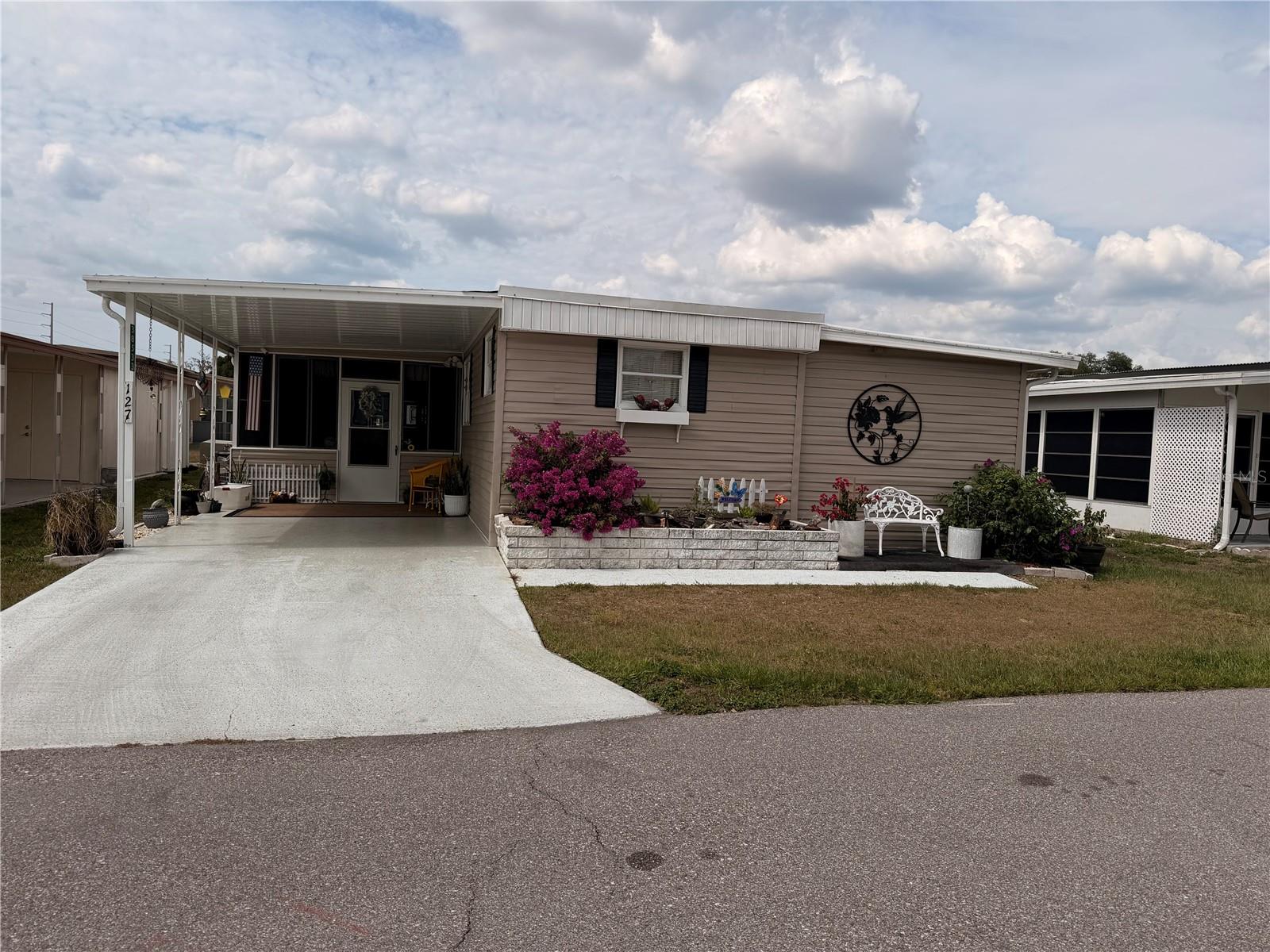 38533 Lansing Ave